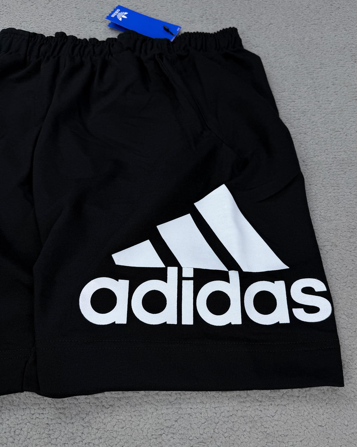 BERMUDA MOLETINHO ADIDAS