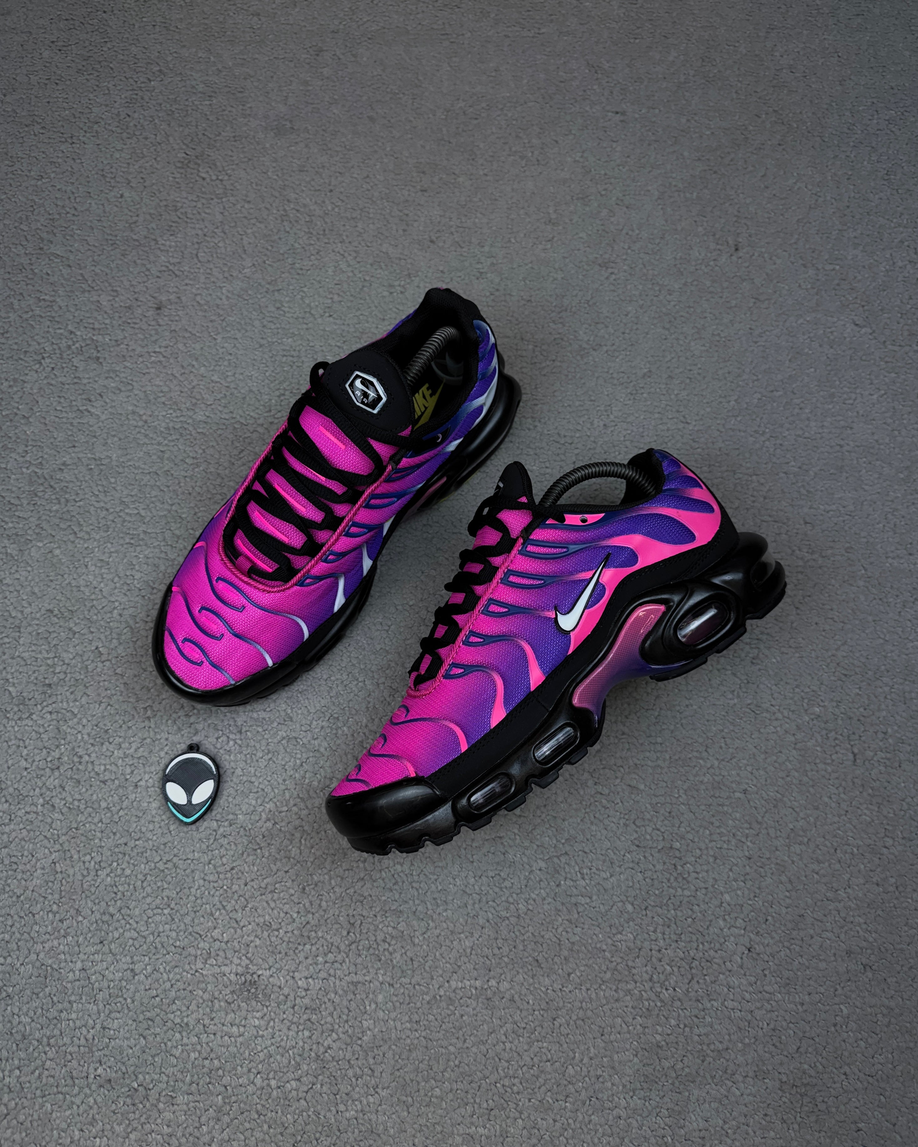 TÊNIS NK AIR MAX PLUS TN REBELLIOUS