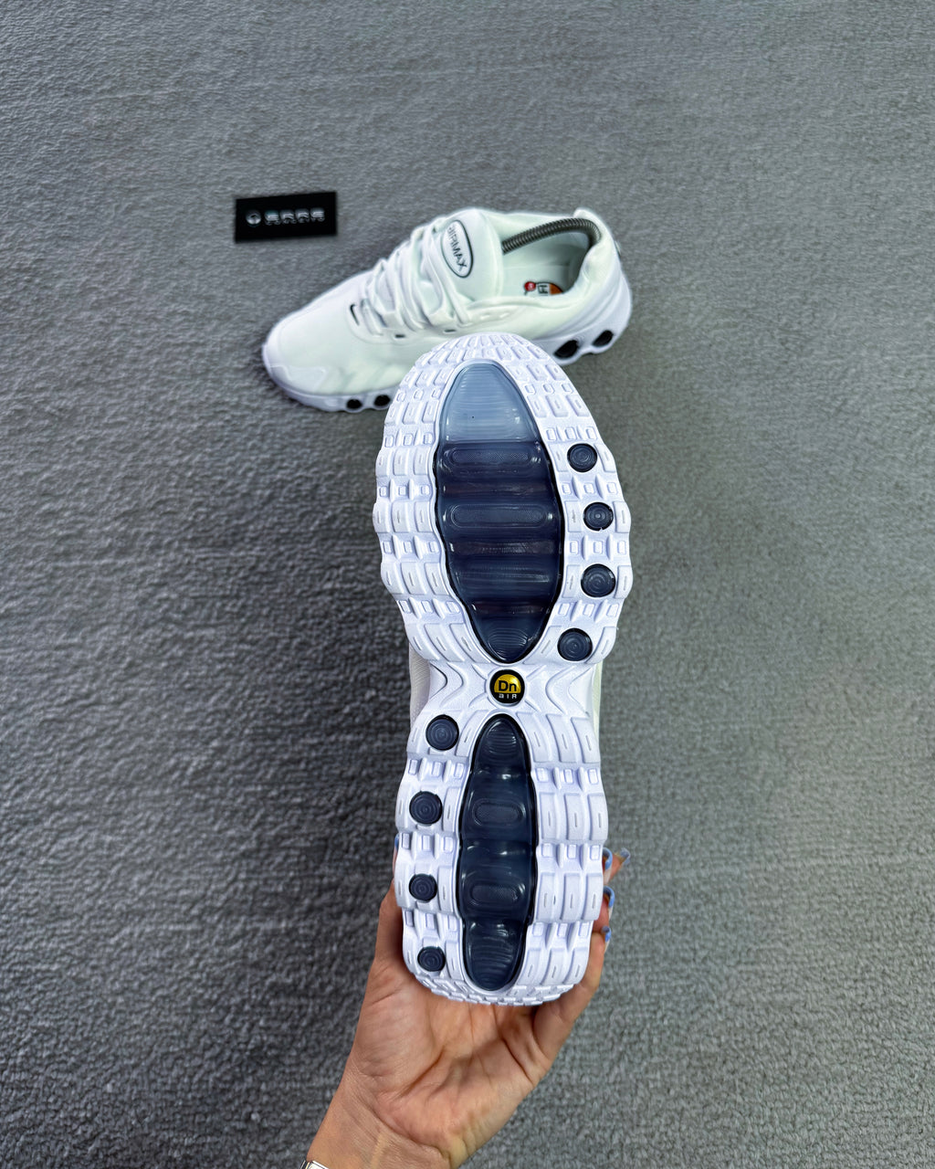 TÊNIS NIKE AIR MAX DN8