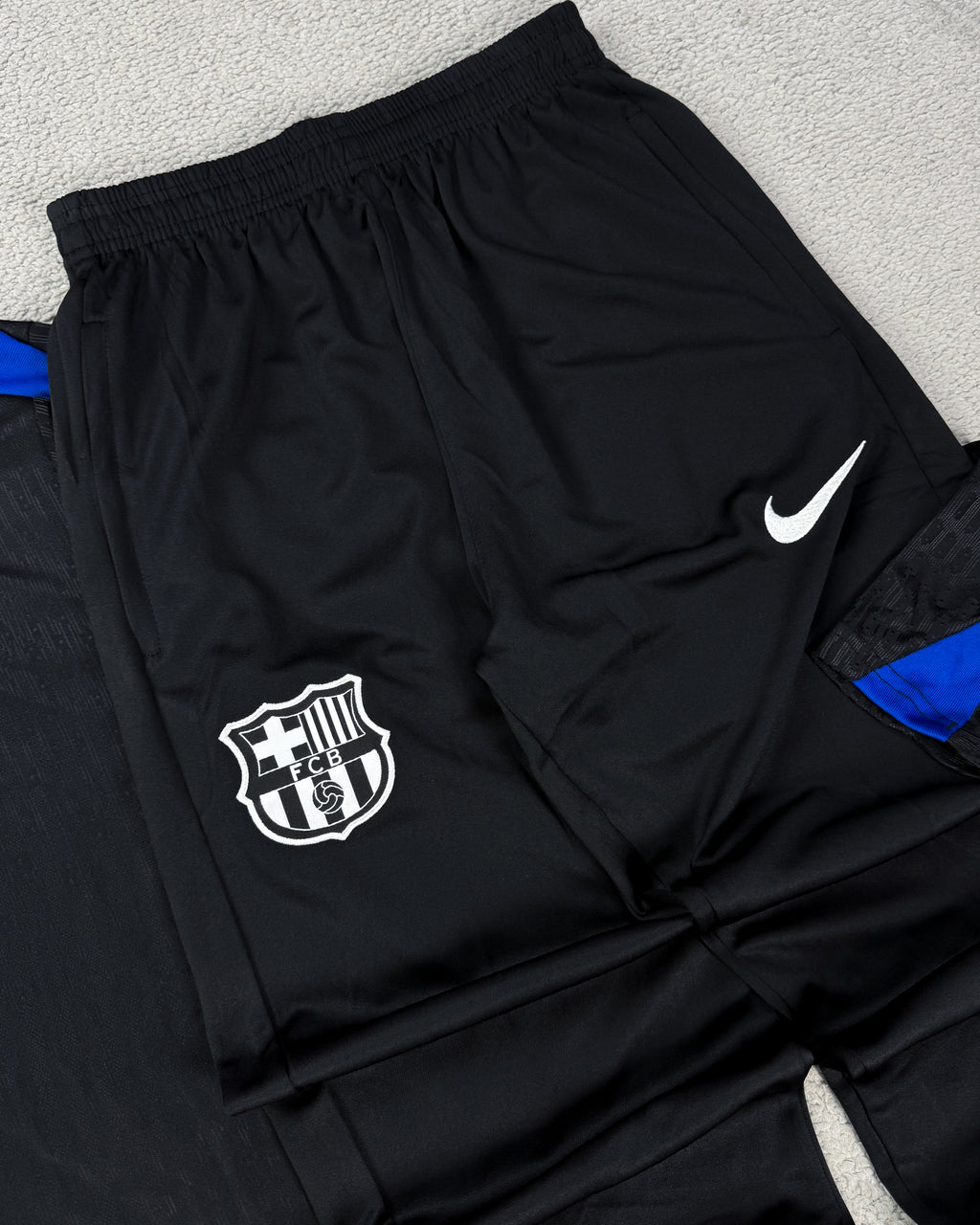 CONJUNTO TREINO BARCELONA PRETO, AZUL, VERMELHO
