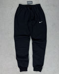 CALÇA NK MOLETOM SWOOSH BORDADA