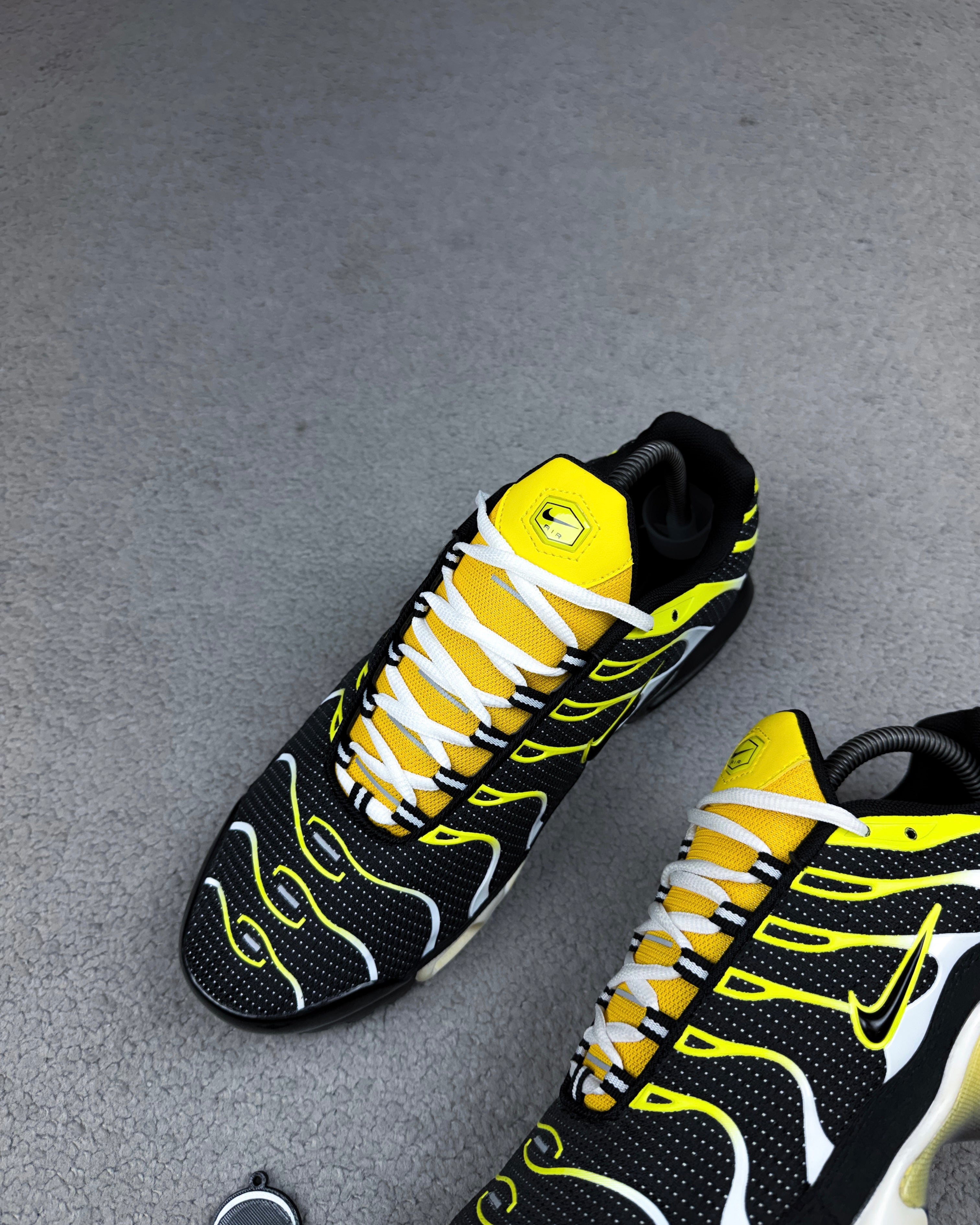 TÊNIS AIR MAX PLUS TN TOUR YELLOW