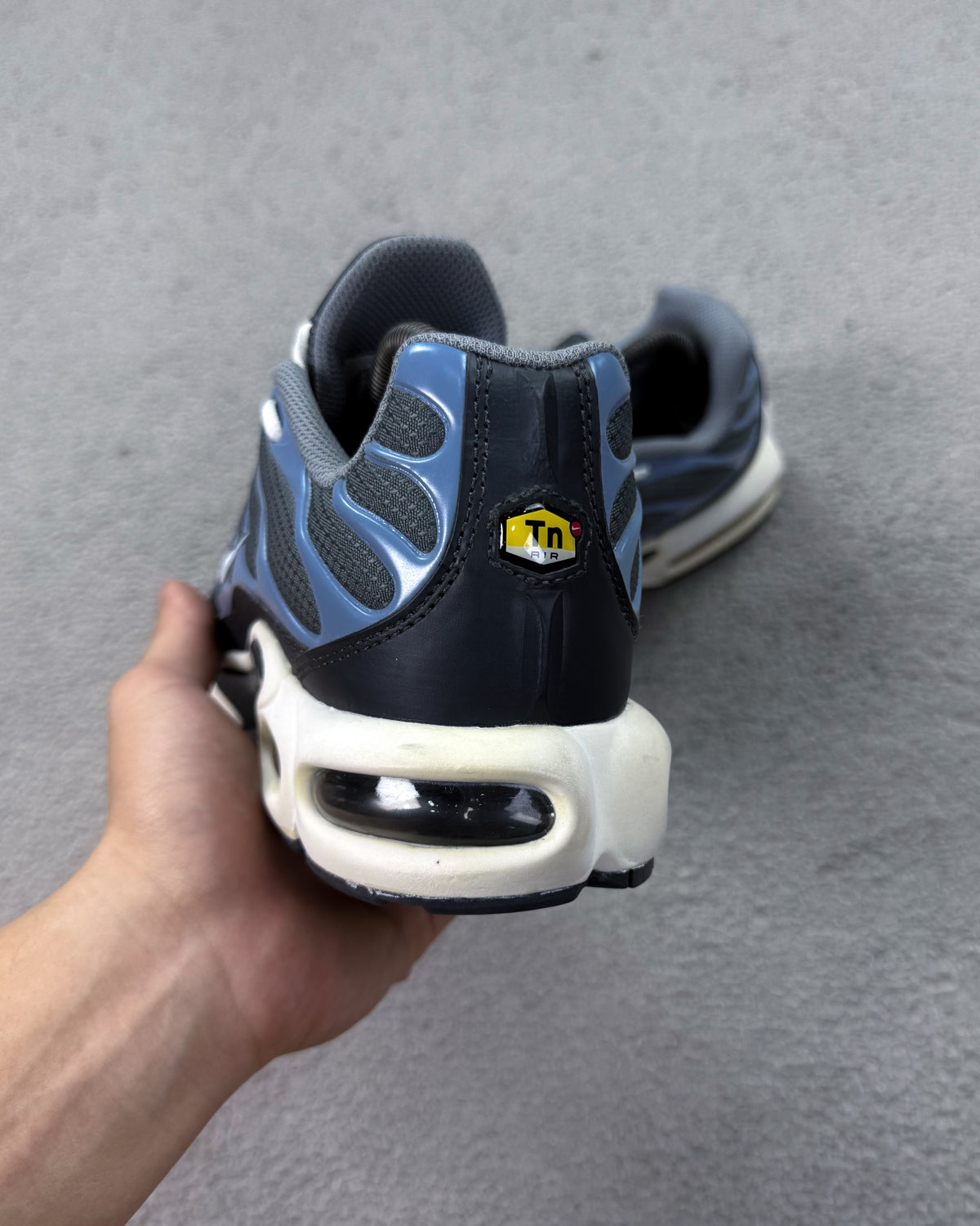 AIR MAX NK TN PLUS GREYSCALE COOL GREY