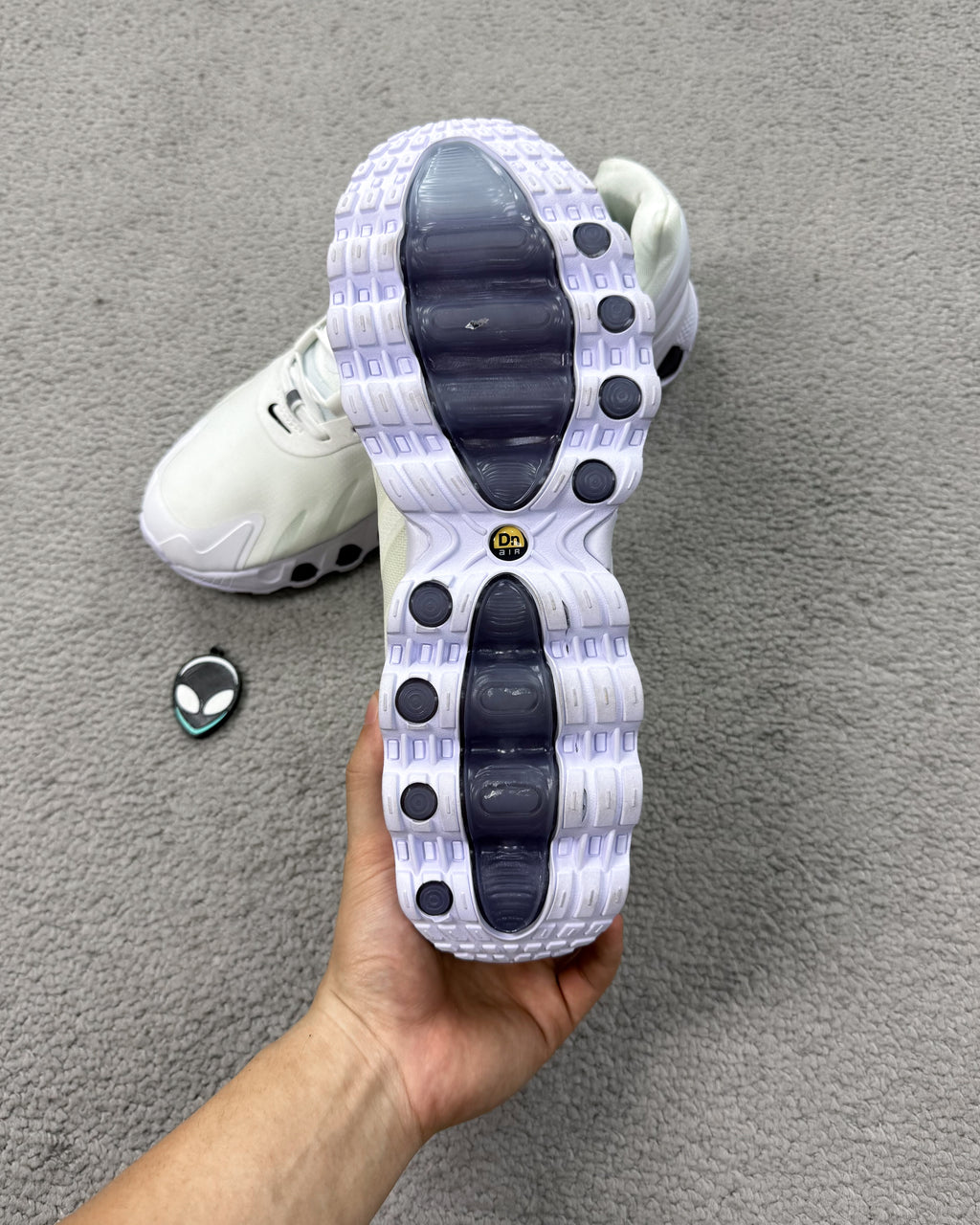TÊNIS NK AIR MAX DN OFF WHITE