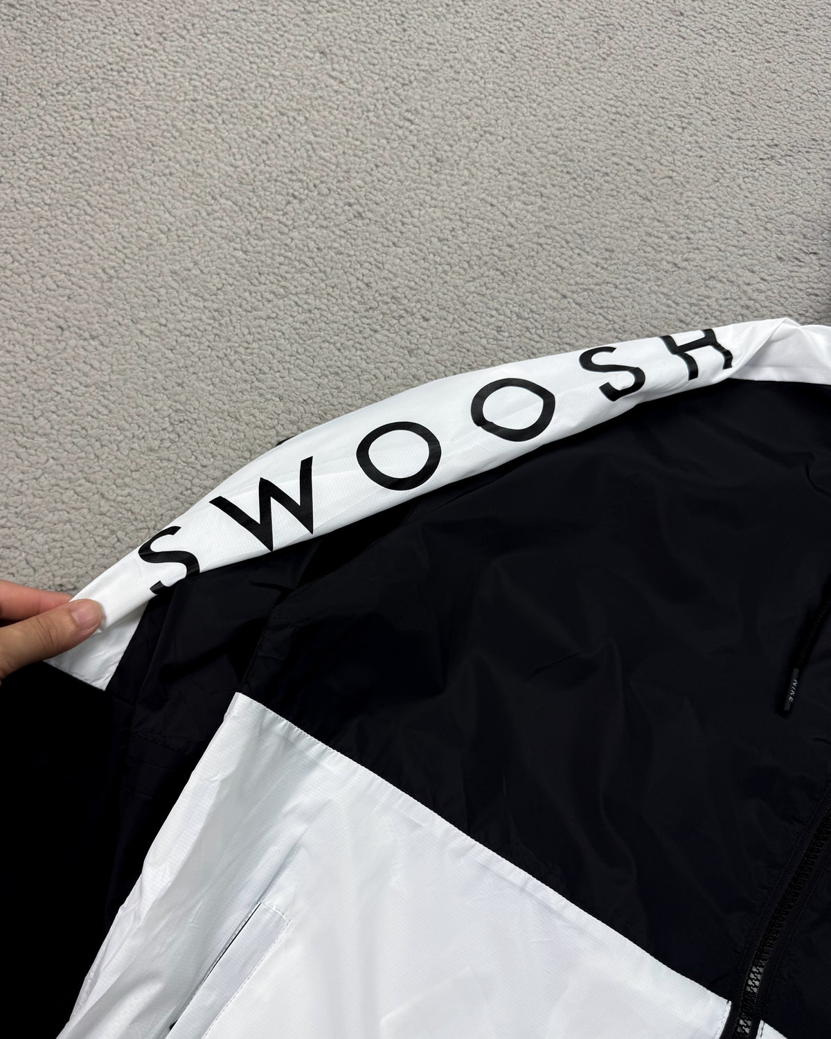 CORTA VENTO NK SWOOSH