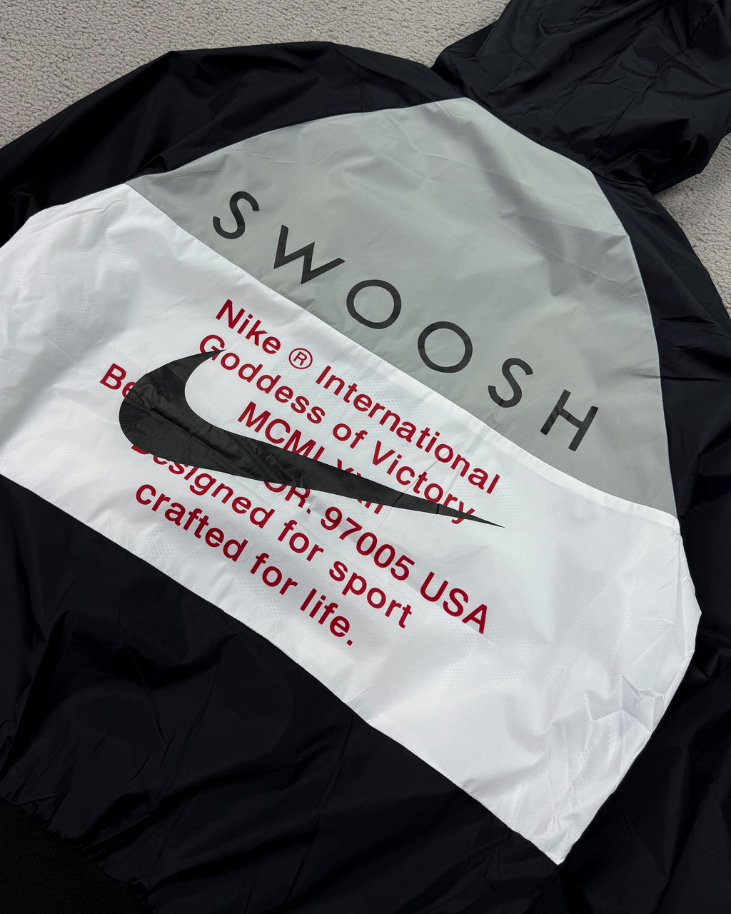 CORTA VENTO NK DOUBLE SWOOSH