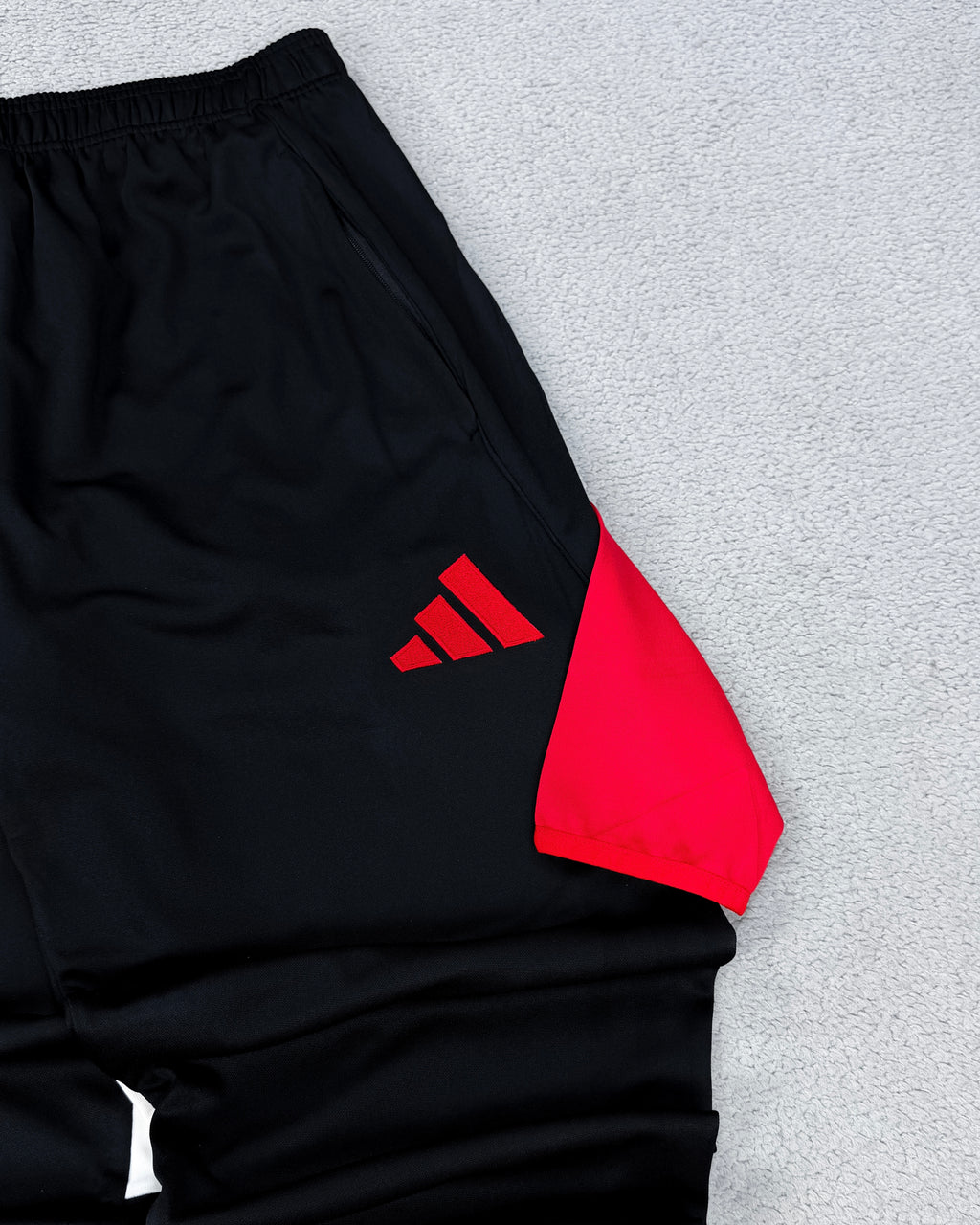 CONJUNTO TREINO LIVERPOOL