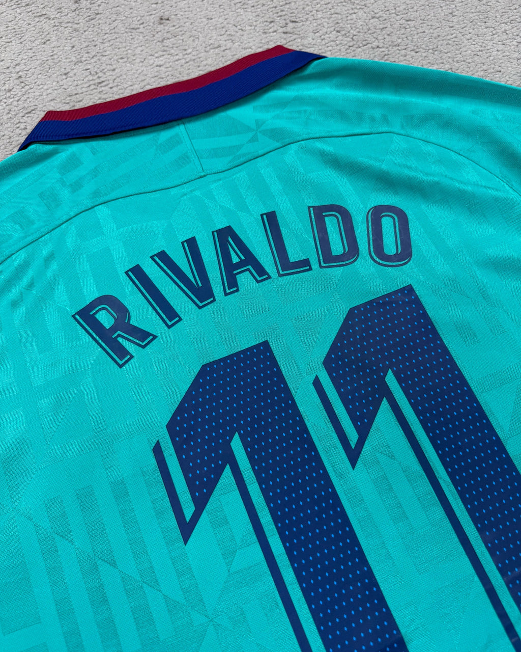 CAMISETA BARCELONA 19/20 VERSÃO RETRÔ RIVALDO