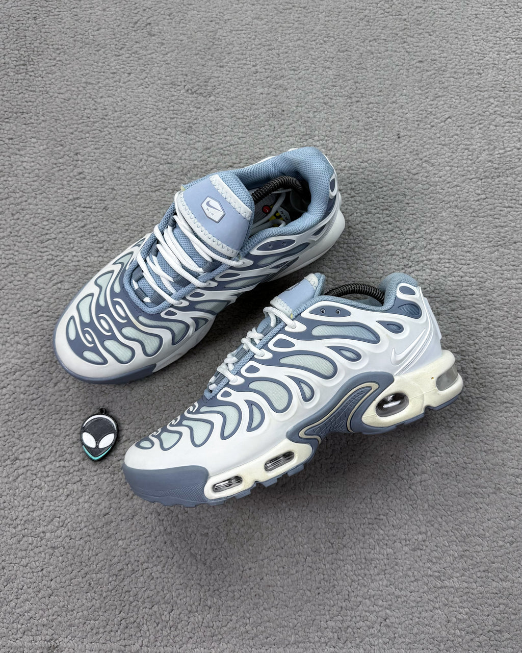 TÊNIS NK AIR MAX TN PLUS DRIFT ASHEN SLATE