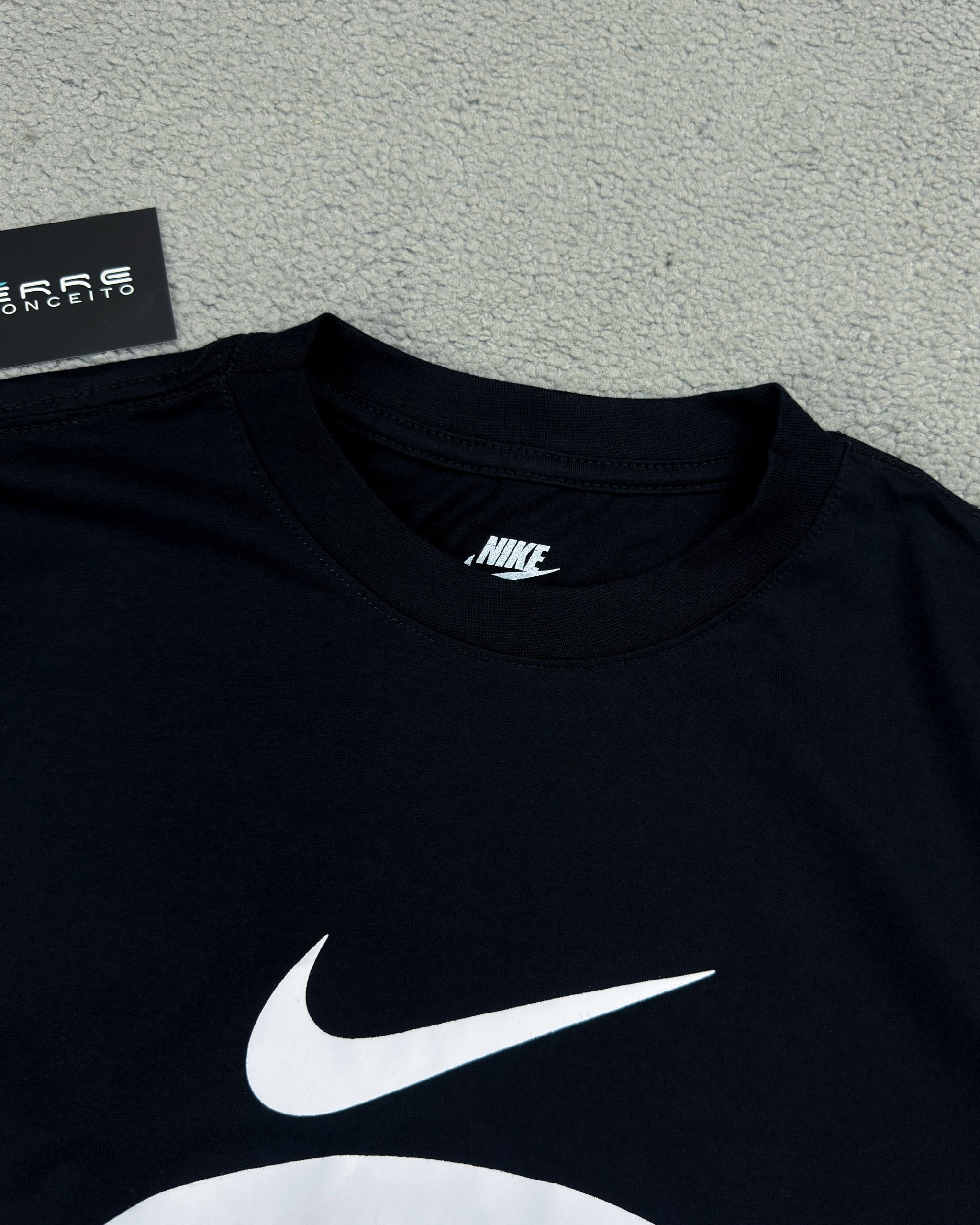 CAMISETA NK SPORTSWEAR SWOOSH