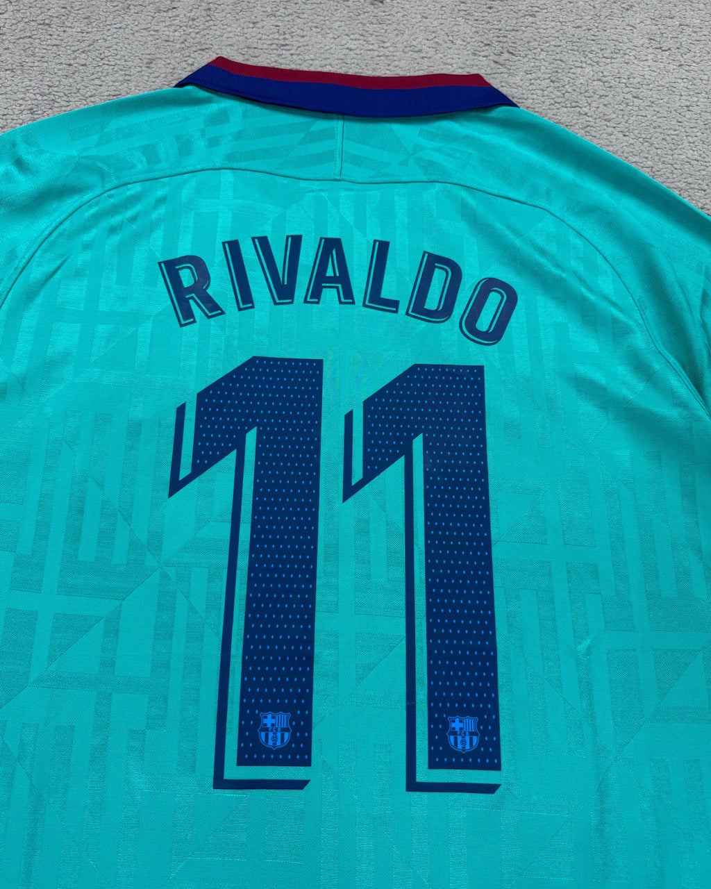 CAMISETA BARCELONA 19/20 VERSÃO RETRÔ RIVALDO