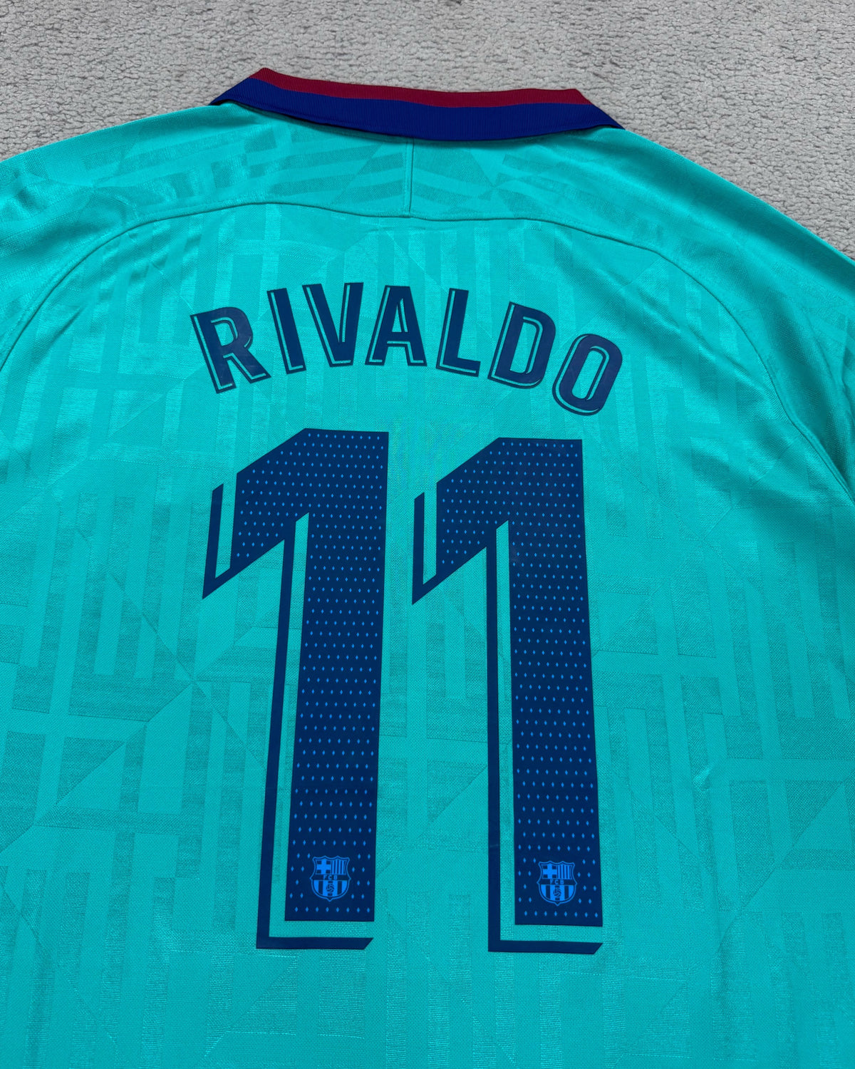 CAMISETA BARCELONA 19/20 VERSÃO RETRÔ RIVALDO