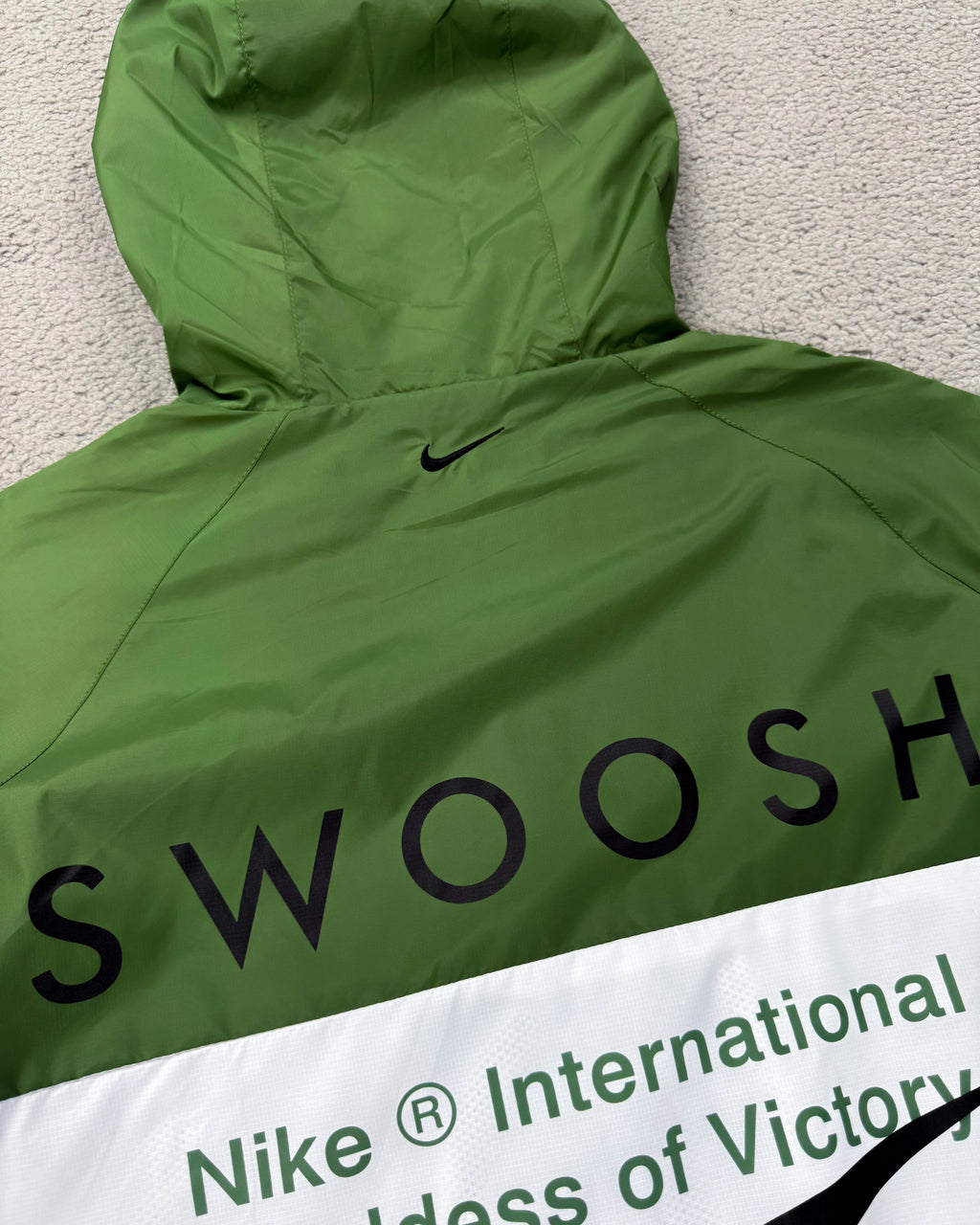 CORTA VENTO NK DOUBLE SWOOSH