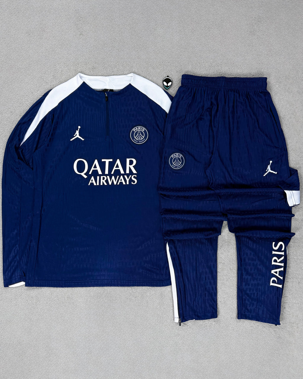 CONJUNTO DE TREINO PSG - AZUL COLLAB JORDAN