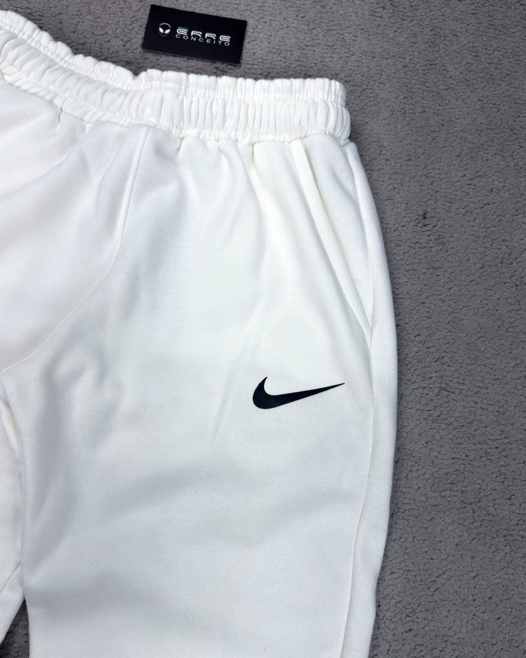 CALÇA MOLETOM NK ICON EMBORRACHADA