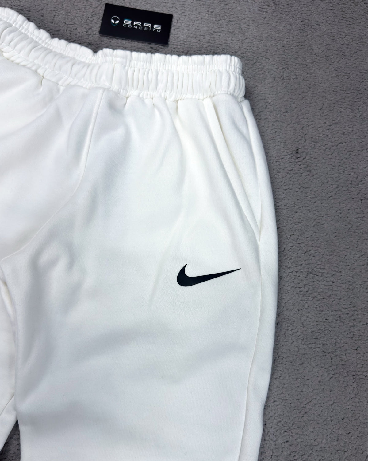 CALÇA MOLETOM NK ICON EMBORRACHADA