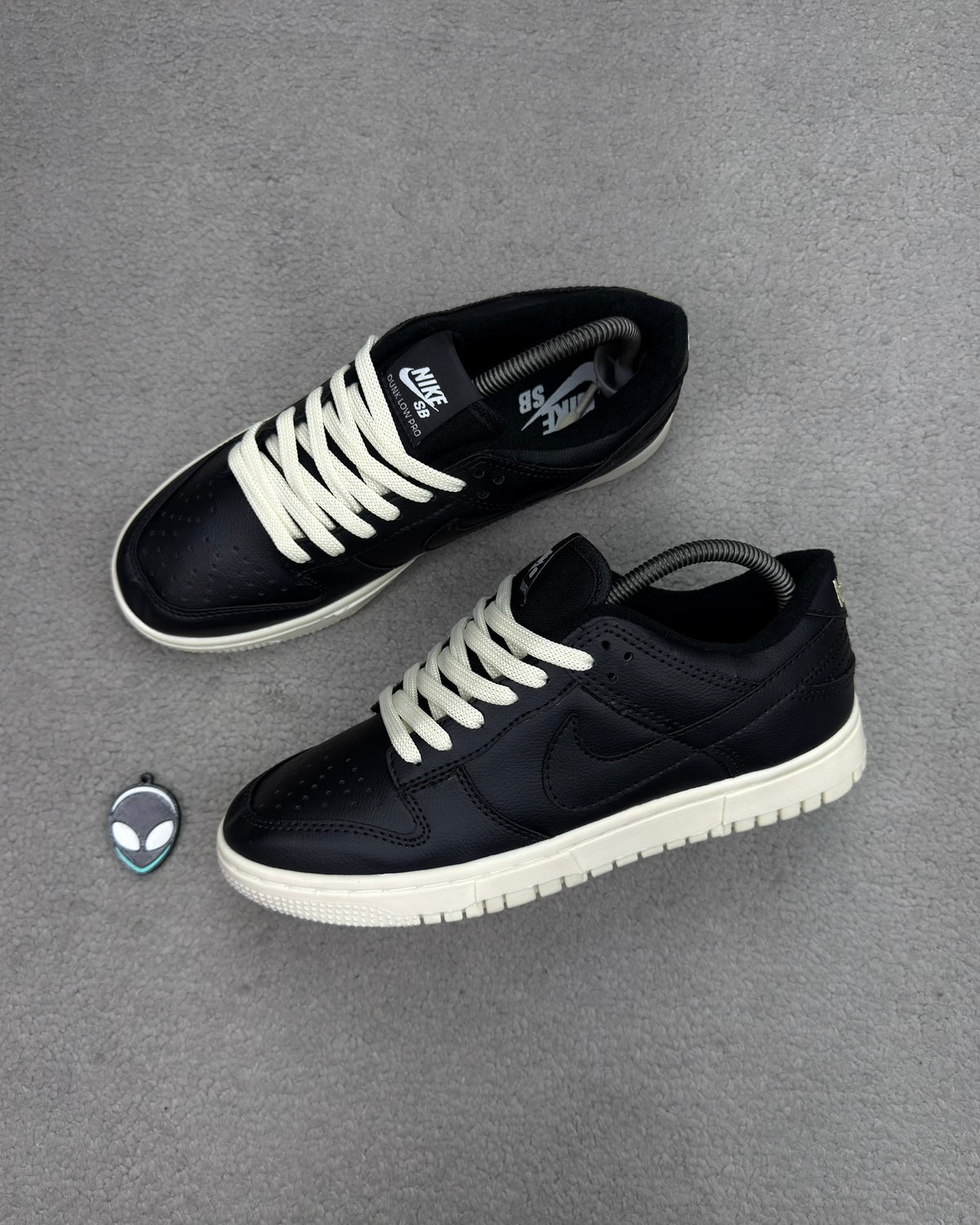 TÊNIS NK DUNK PRETO/BEGE