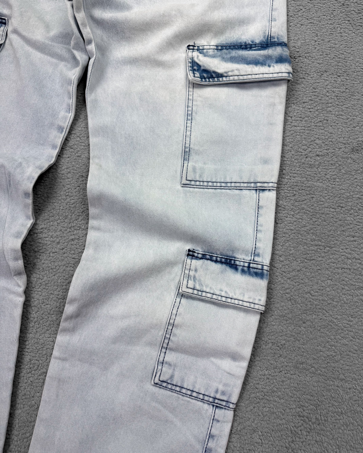 CALÇA JEANS CARGO 4 BOLSOS