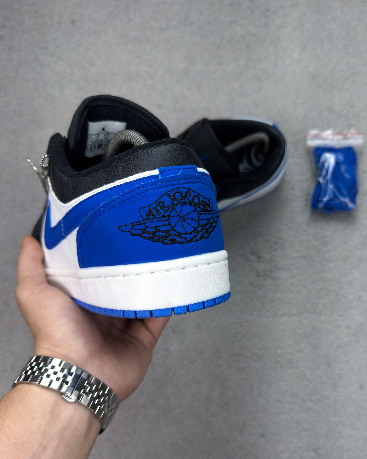 TÊNIS NK AIR JORDAN 1 LOW “ ALTERNATE ROYAL TOE