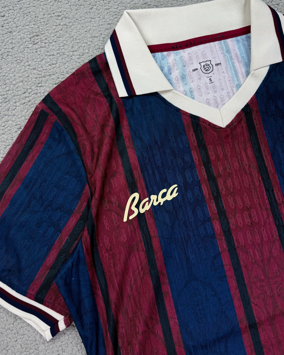 CAMISETA RETRÔ BARCELONA 1899 - 2024