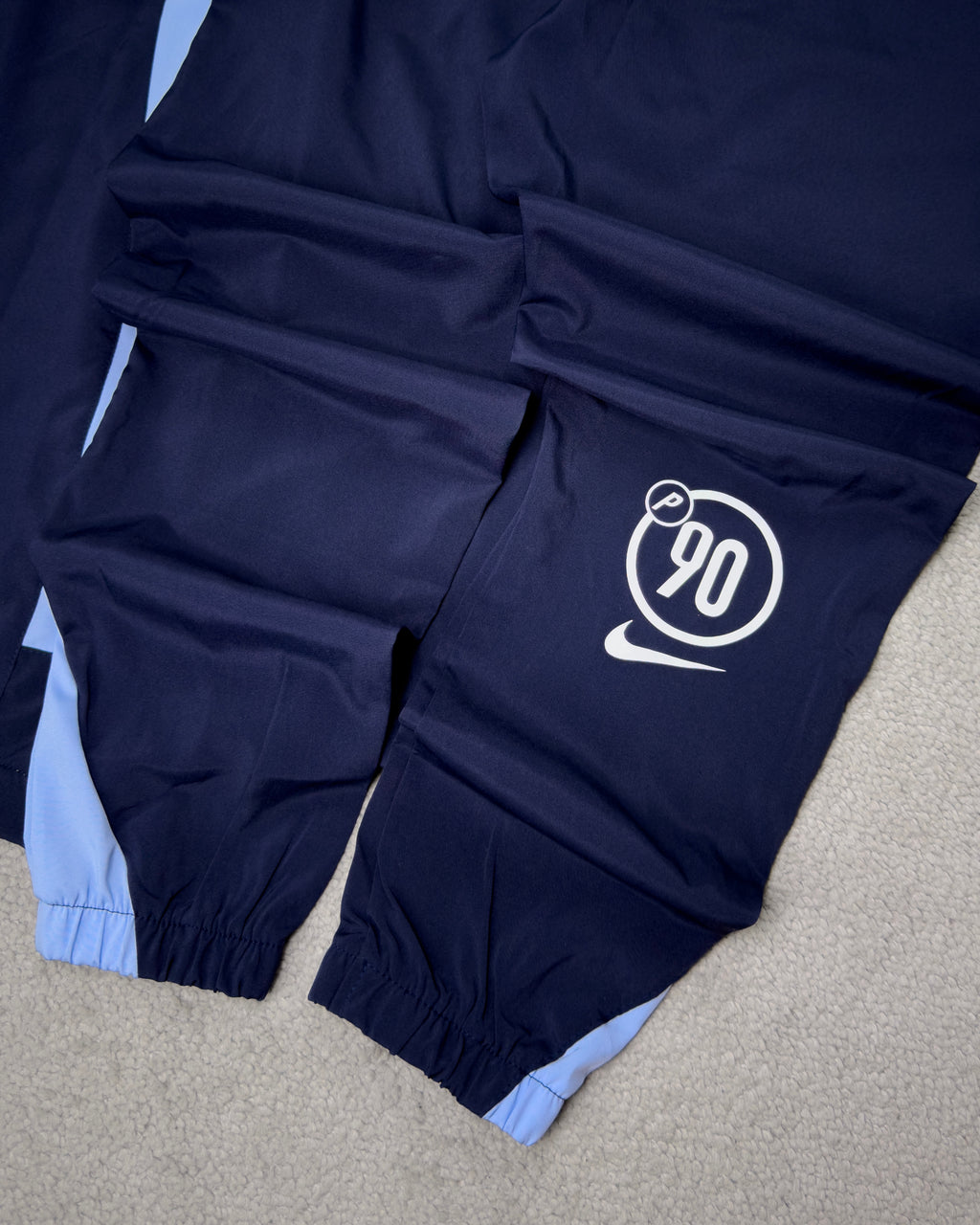 CONJUNTO PALACE X NIKE P90