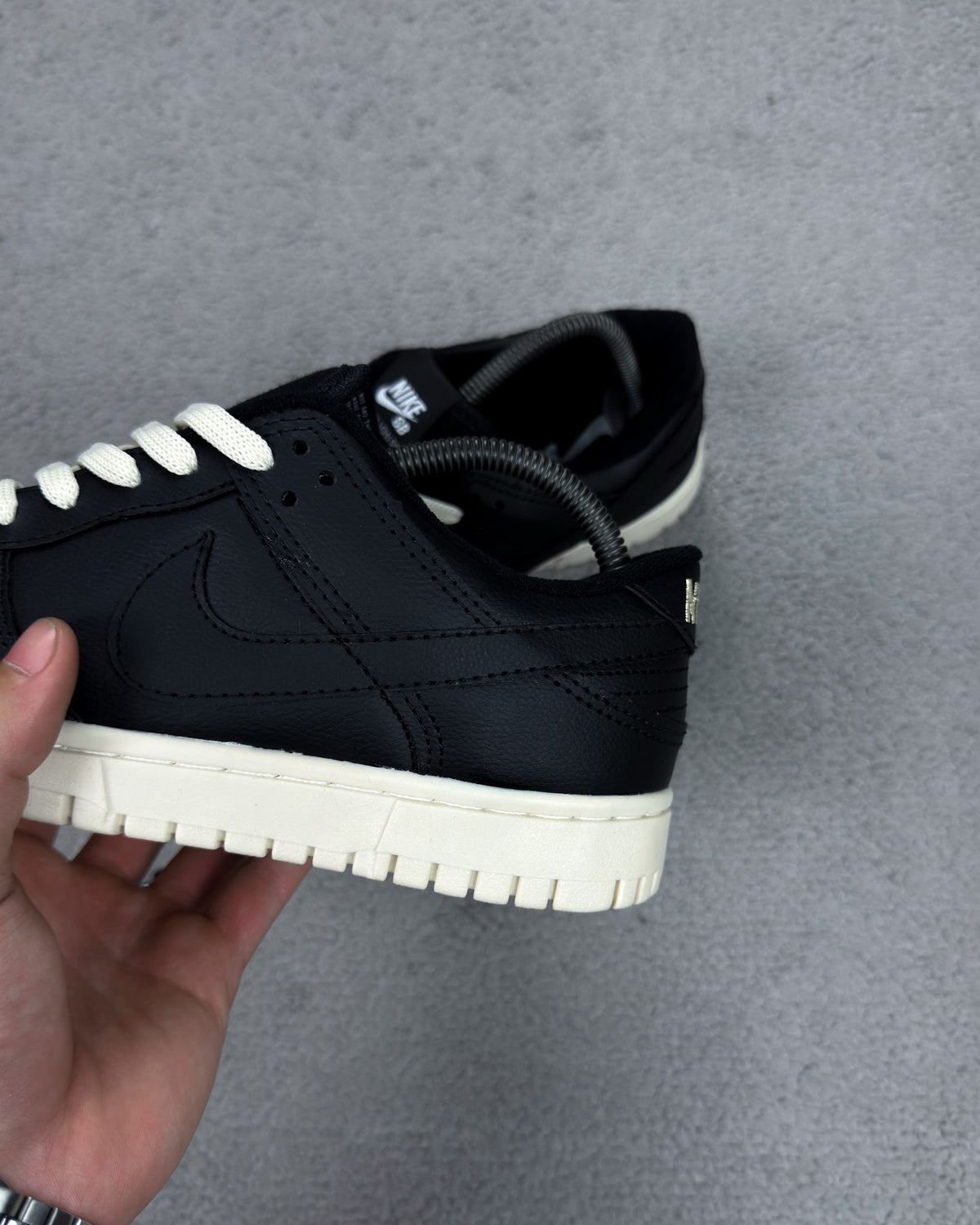 TÊNIS NK DUNK PRETO/BEGE