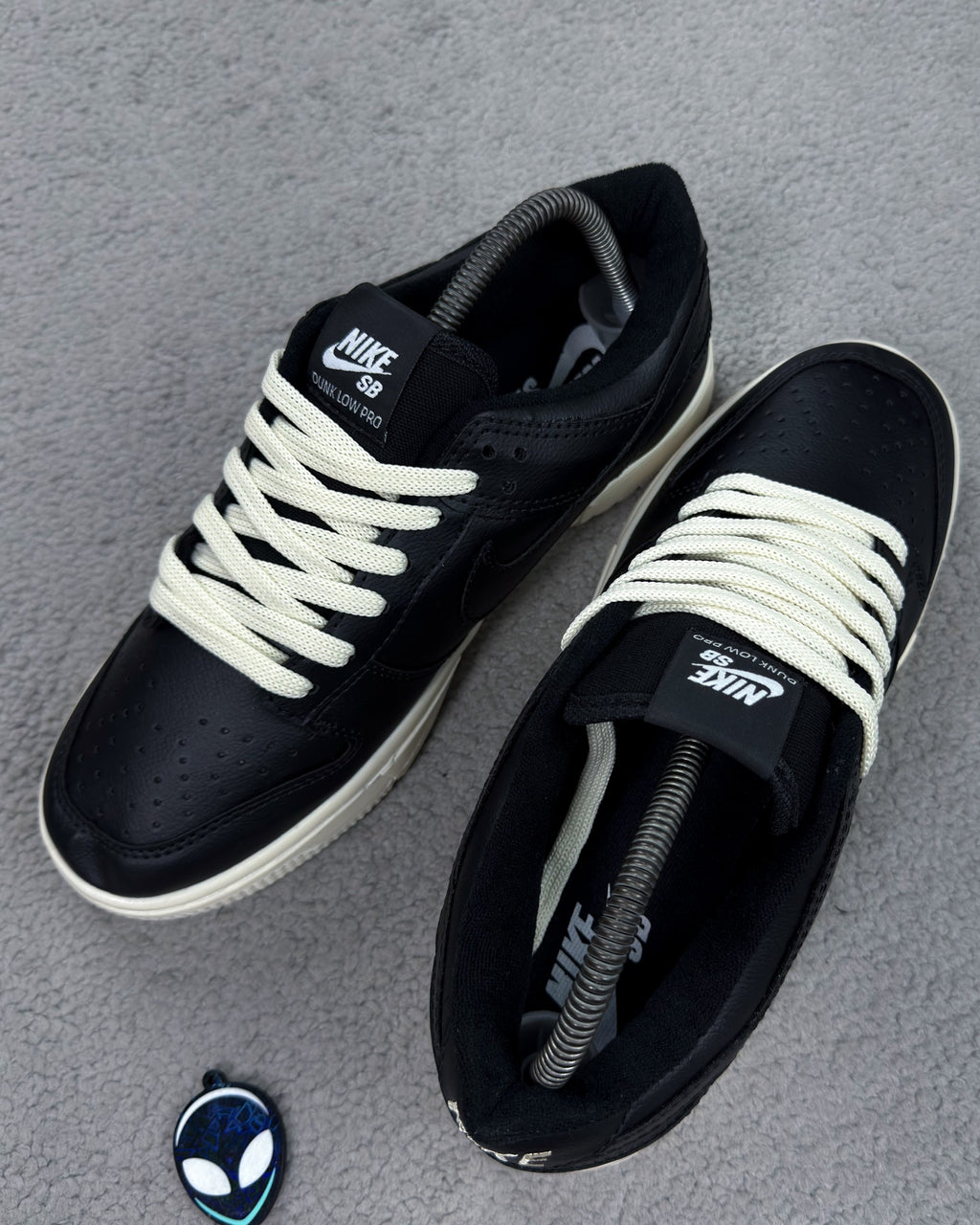 TÊNIS NK DUNK PRETO/BEGE