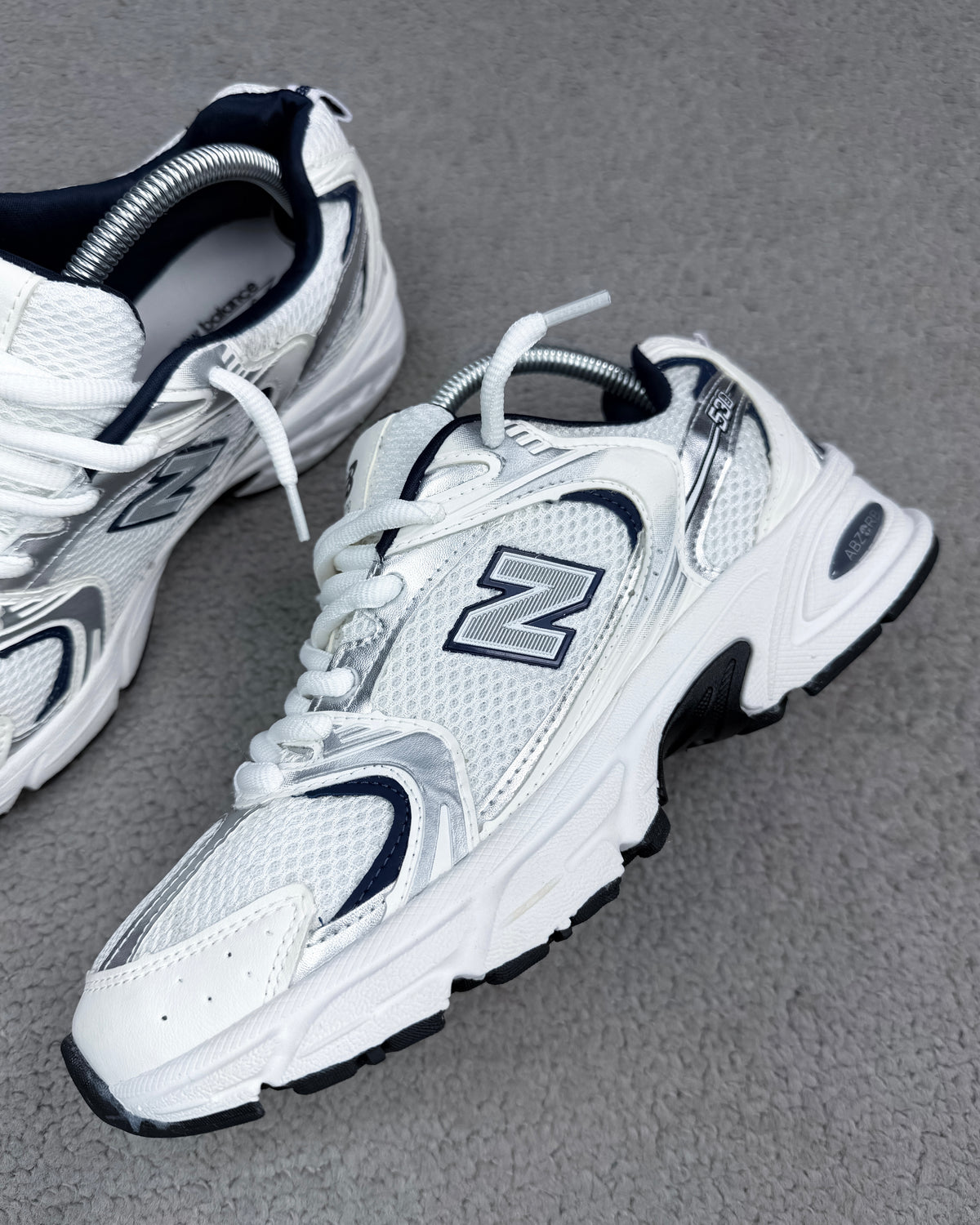 TÊNIS NB 530 - WHITE SILVER