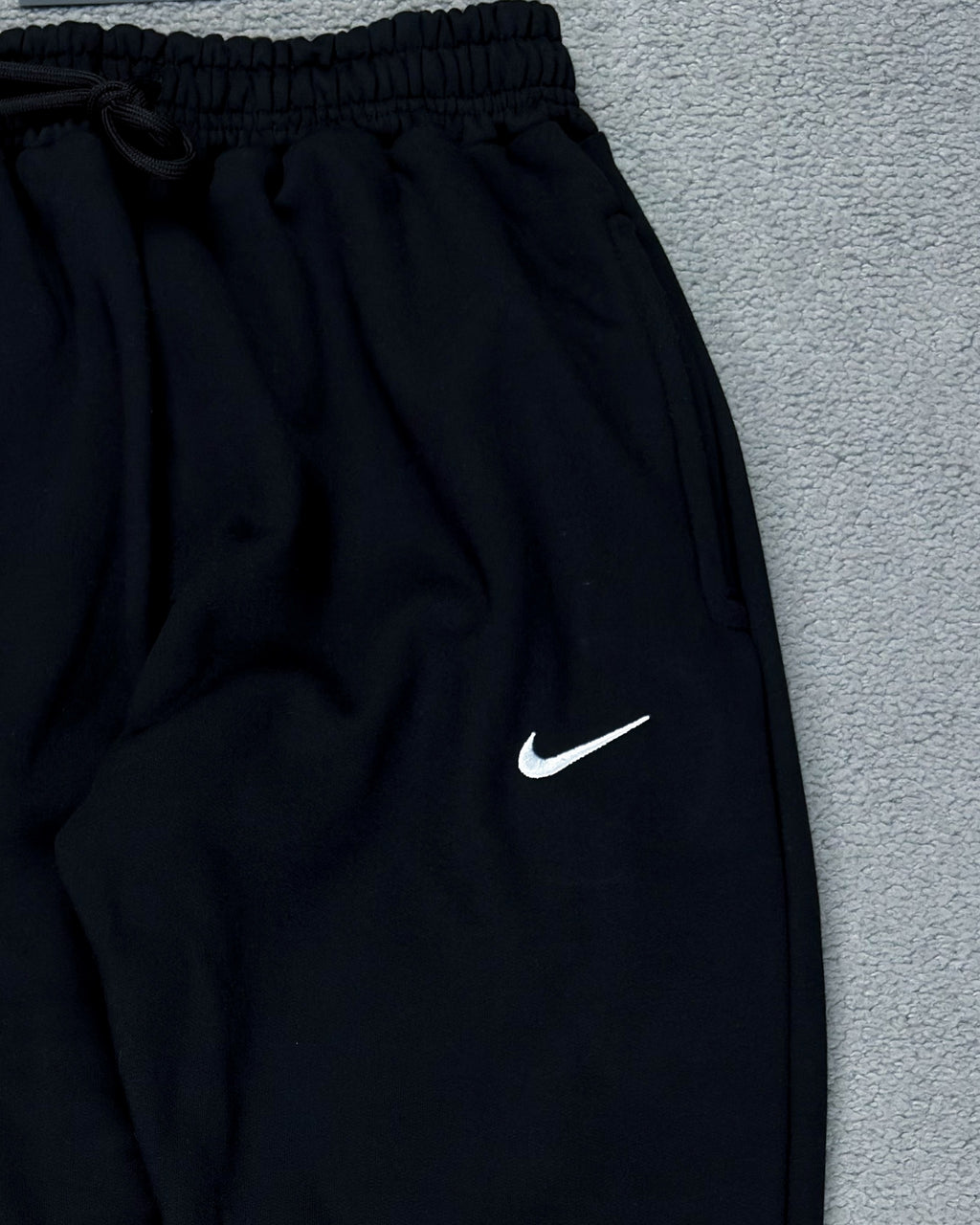 CALÇA NK MOLETOM SWOOSH BORDADA