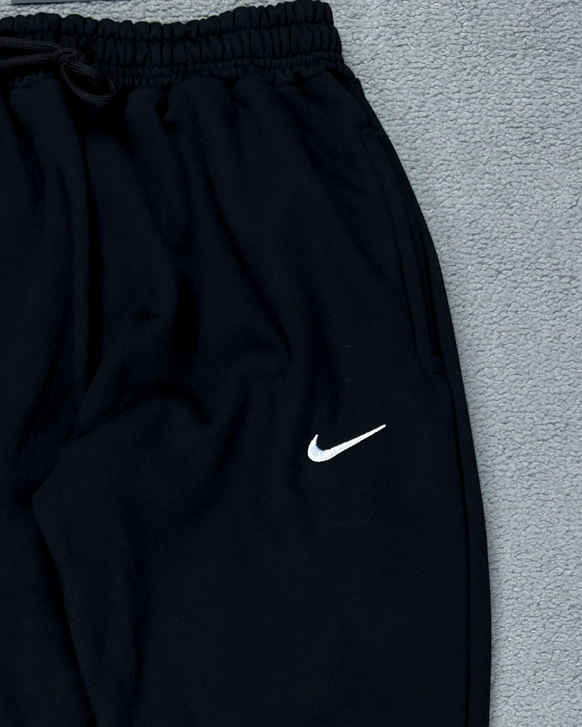 CALÇA NK MOLETOM SWOOSH BORDADA
