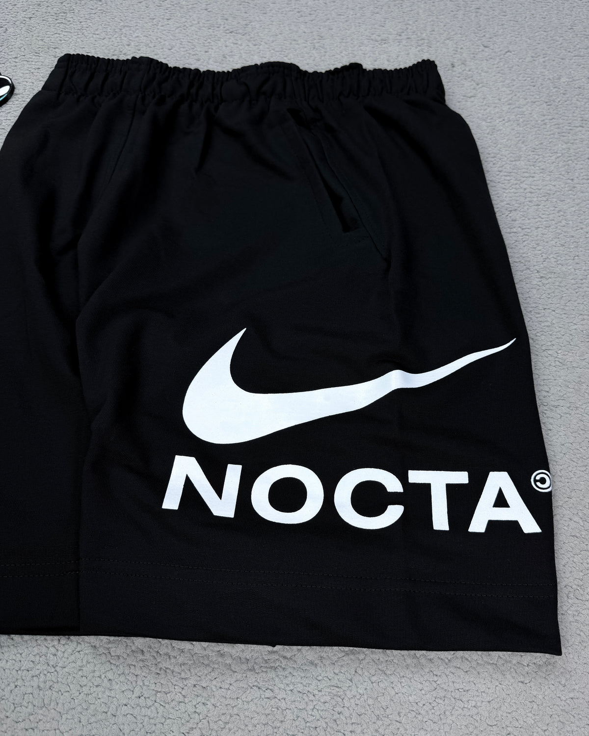 BERMUDA MOLETINHO NIKE X NOCTA