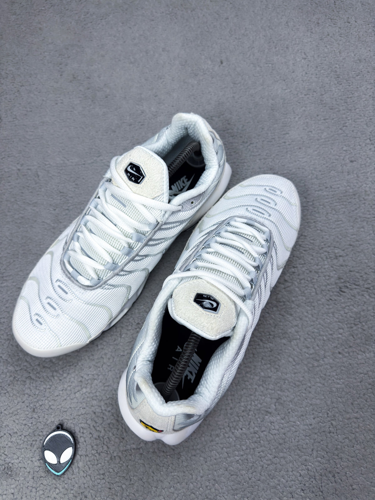 TÊNIS NK AIR MAX PLUS TN CAMURÇA