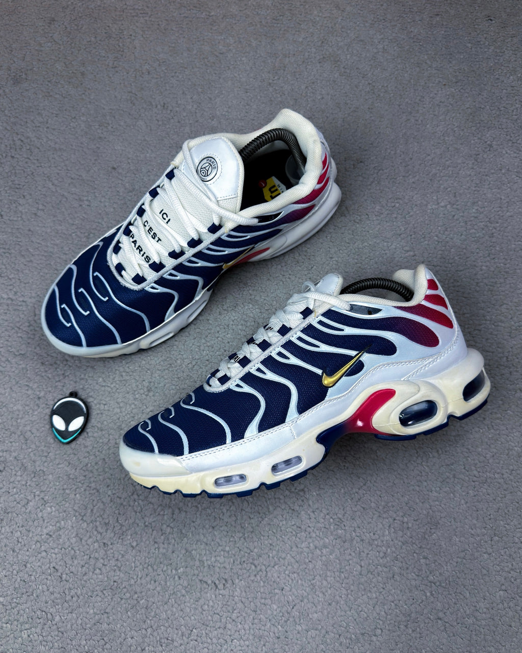 TÊNIS NK AIR MAX PLUS TN PARIS SAINT GERMAIN