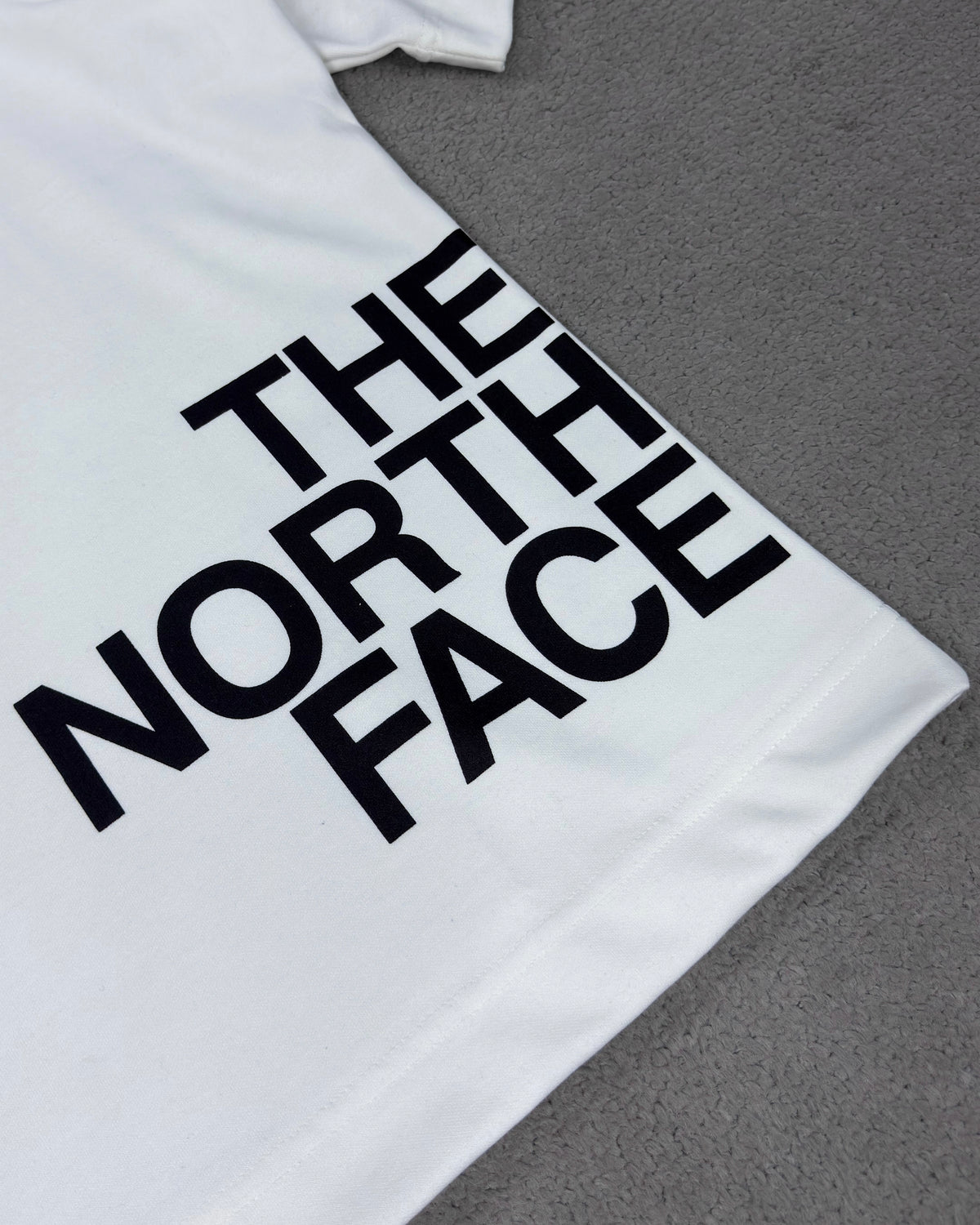 CAMISETA OVERSIZED TNF BRANCA