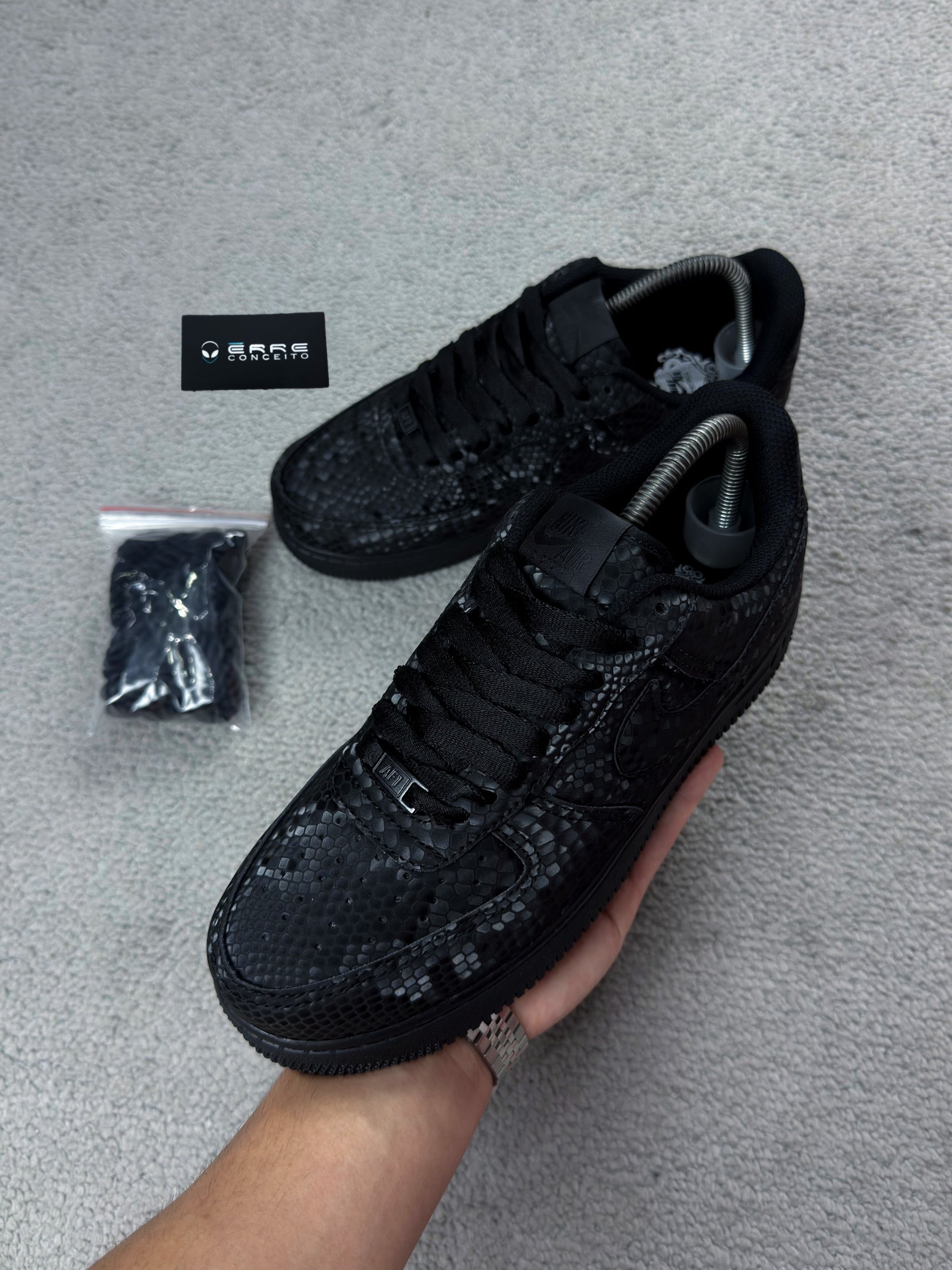 TÊNIS NK AIR FORCE 1 X KOBE BRYANT