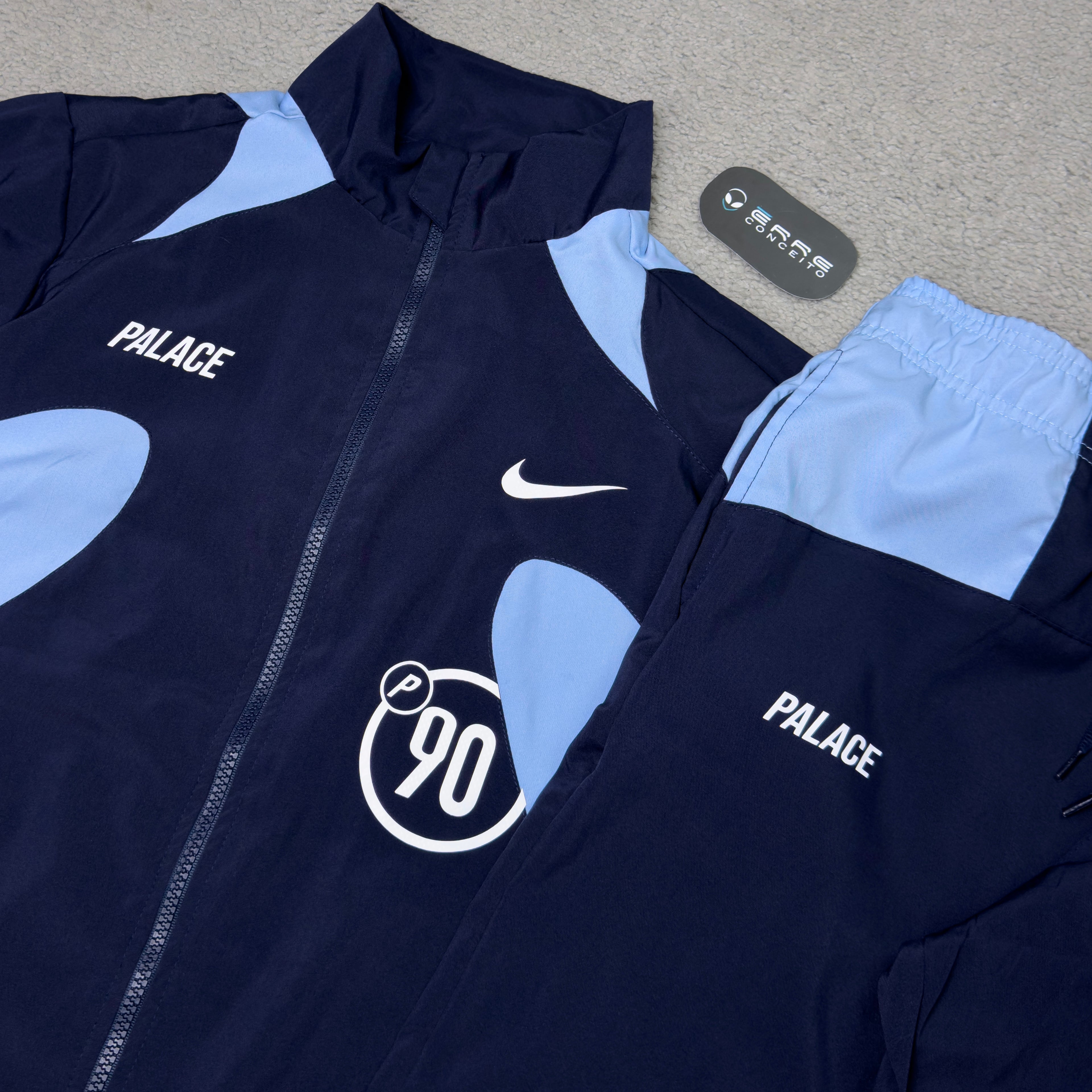 CONJUNTO PALACE X NIKE P90