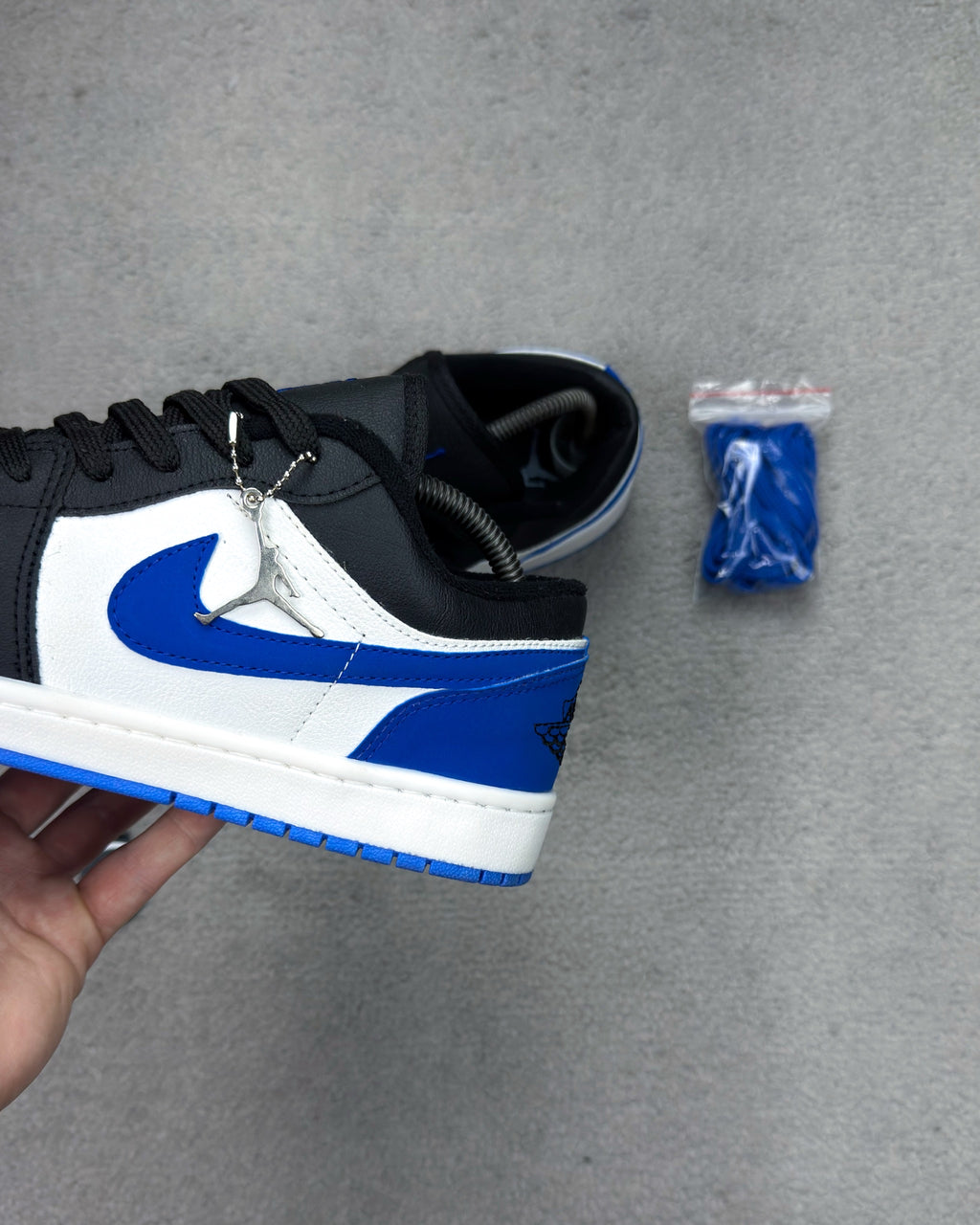 TÊNIS NK AIR JORDAN 1 LOW “ ALTERNATE ROYAL TOE