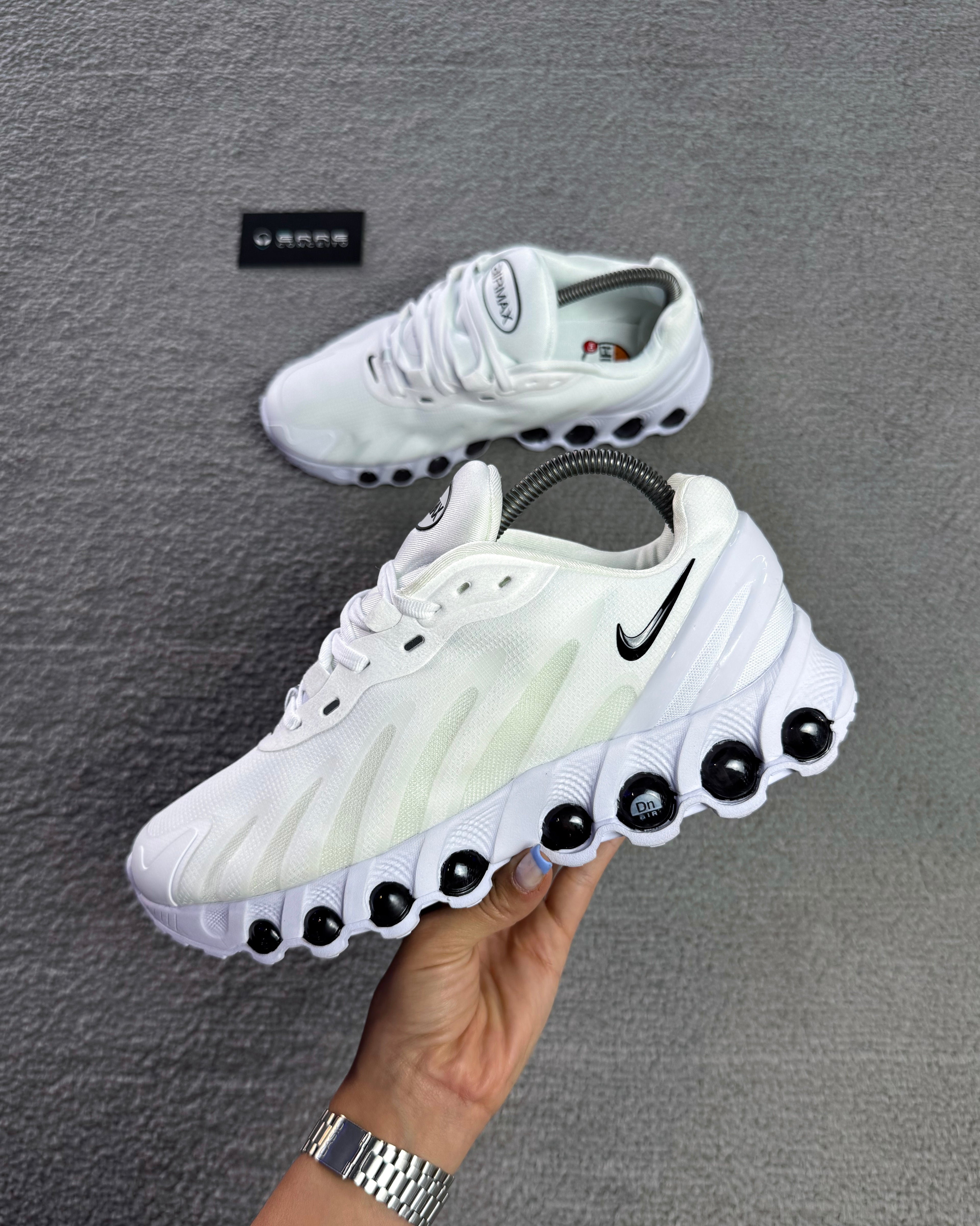 TÊNIS NIKE AIR MAX DN8
