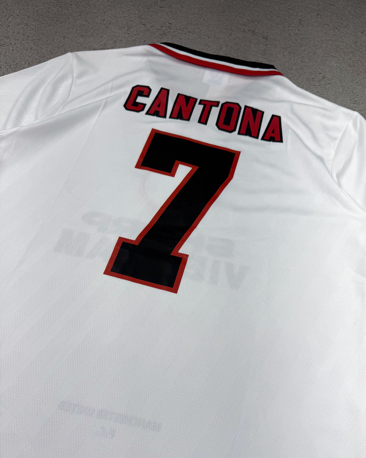 CAMISETA RETRÔ MANCHESTER UNITED CANTONA 96/97