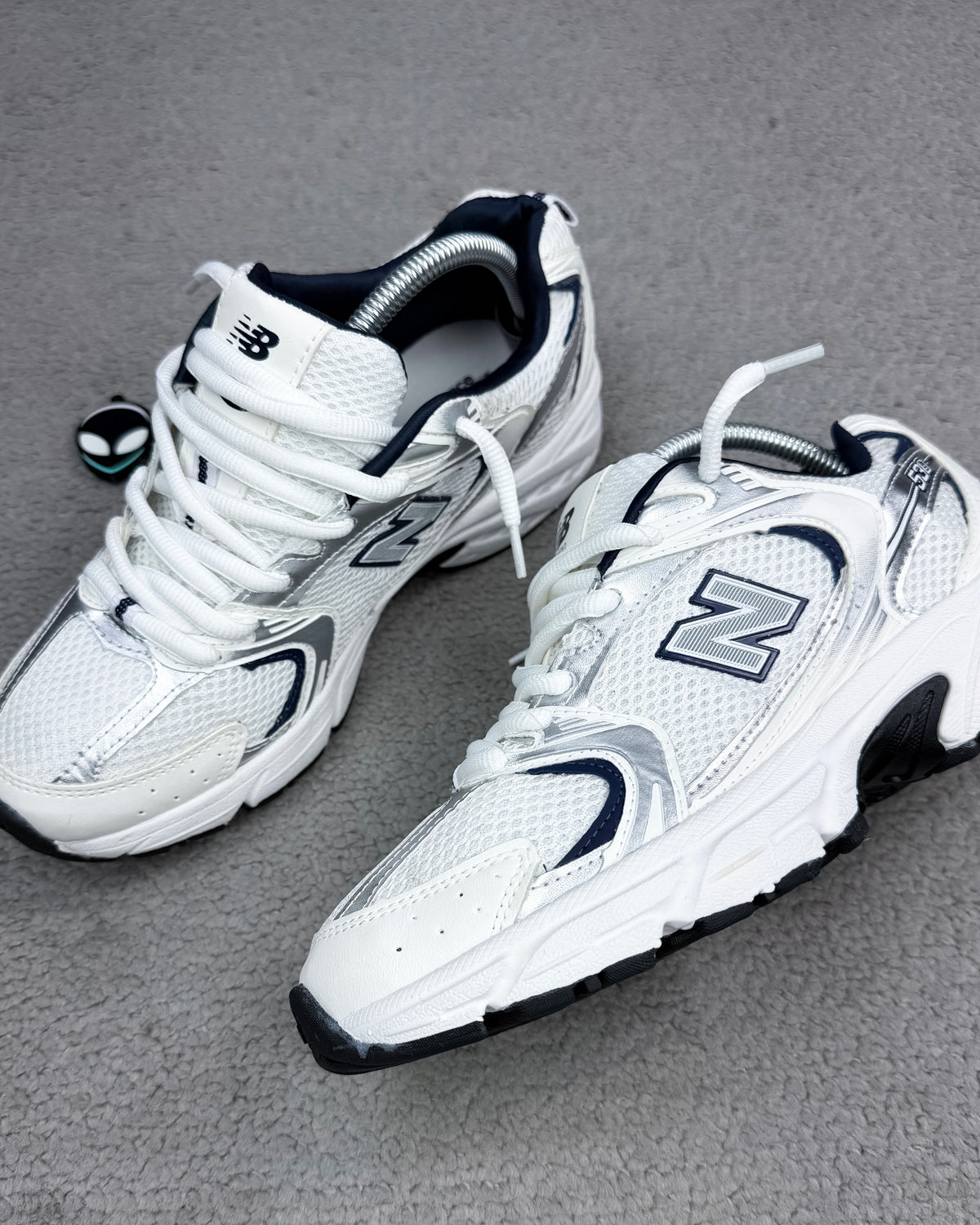 TÊNIS NB 530 - WHITE SILVER