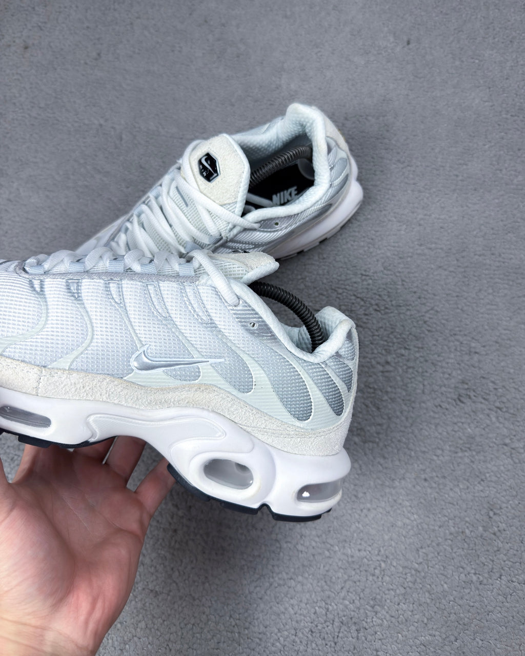 TÊNIS NK AIR MAX PLUS TN CAMURÇA