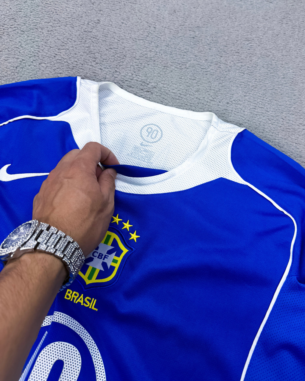 CAMISETA RETRÔ BRASIL 2004 RONALDINHO 2004