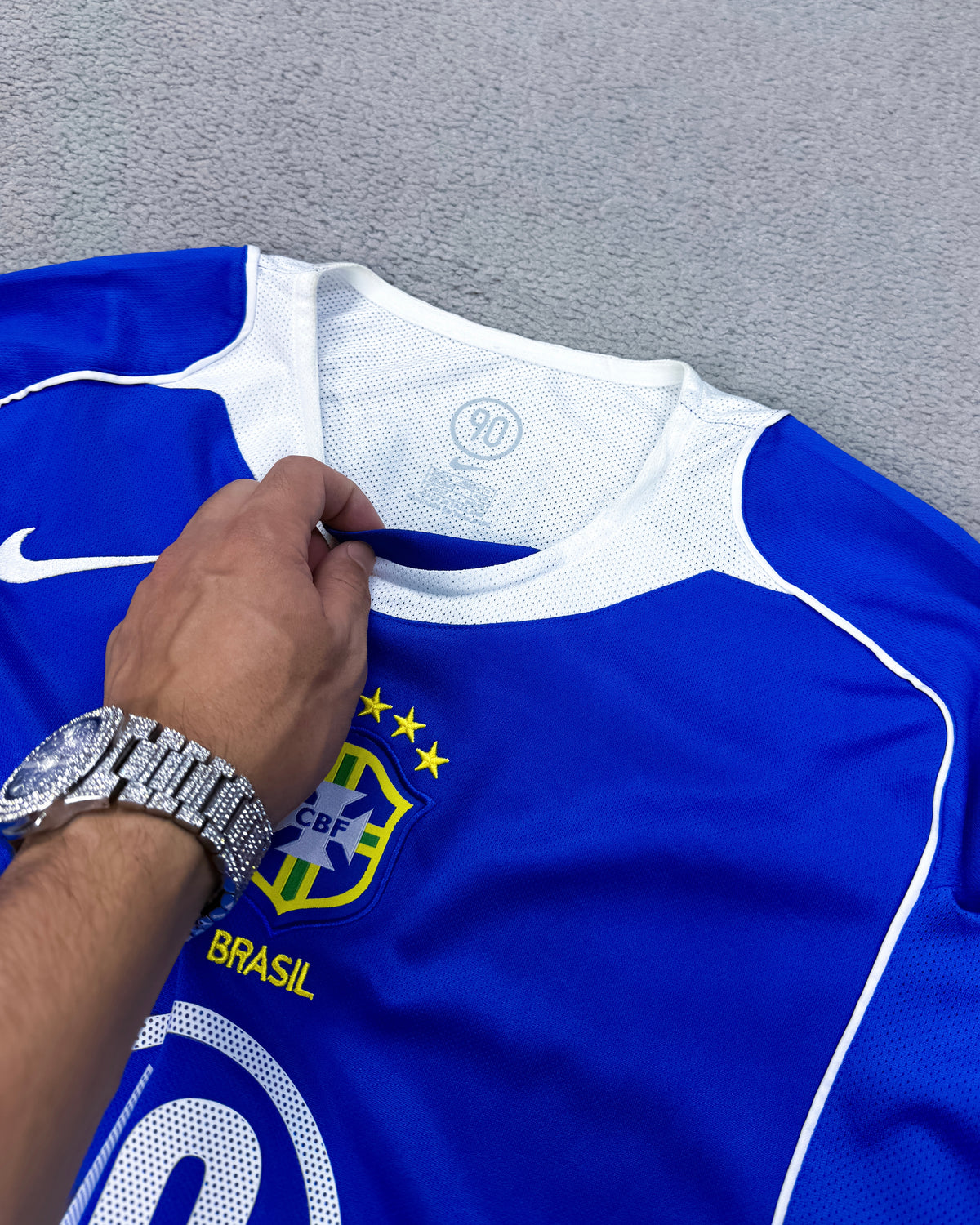 CAMISETA RETRÔ BRASIL 2004 RONALDINHO 2004