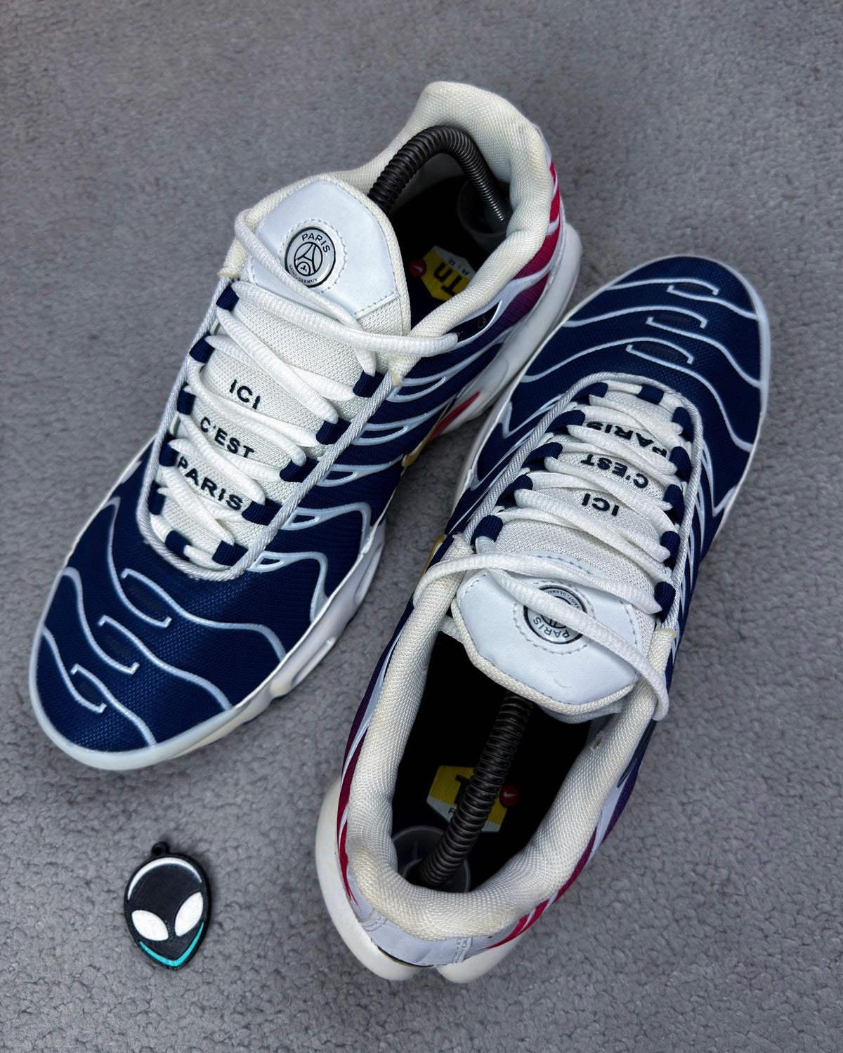 TÊNIS NK AIR MAX PLUS TN PARIS SAINT GERMAIN