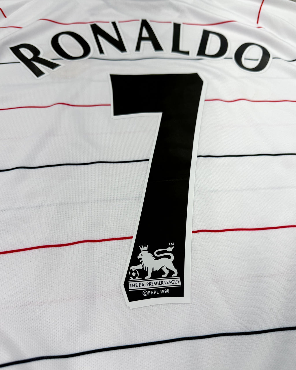 CAMISETA RETRÔ MANCHESTER UNITED 2004/2005 CR7