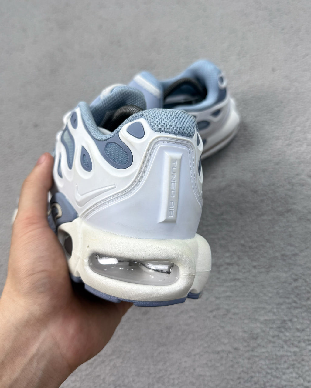 TÊNIS NK AIR MAX TN PLUS DRIFT ASHEN SLATE