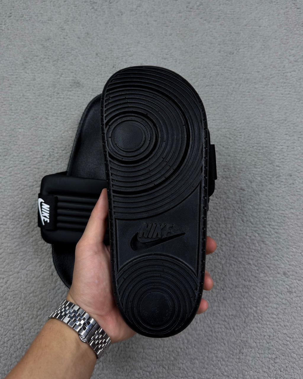 CHINELO NK OFFCOURT ADJUST