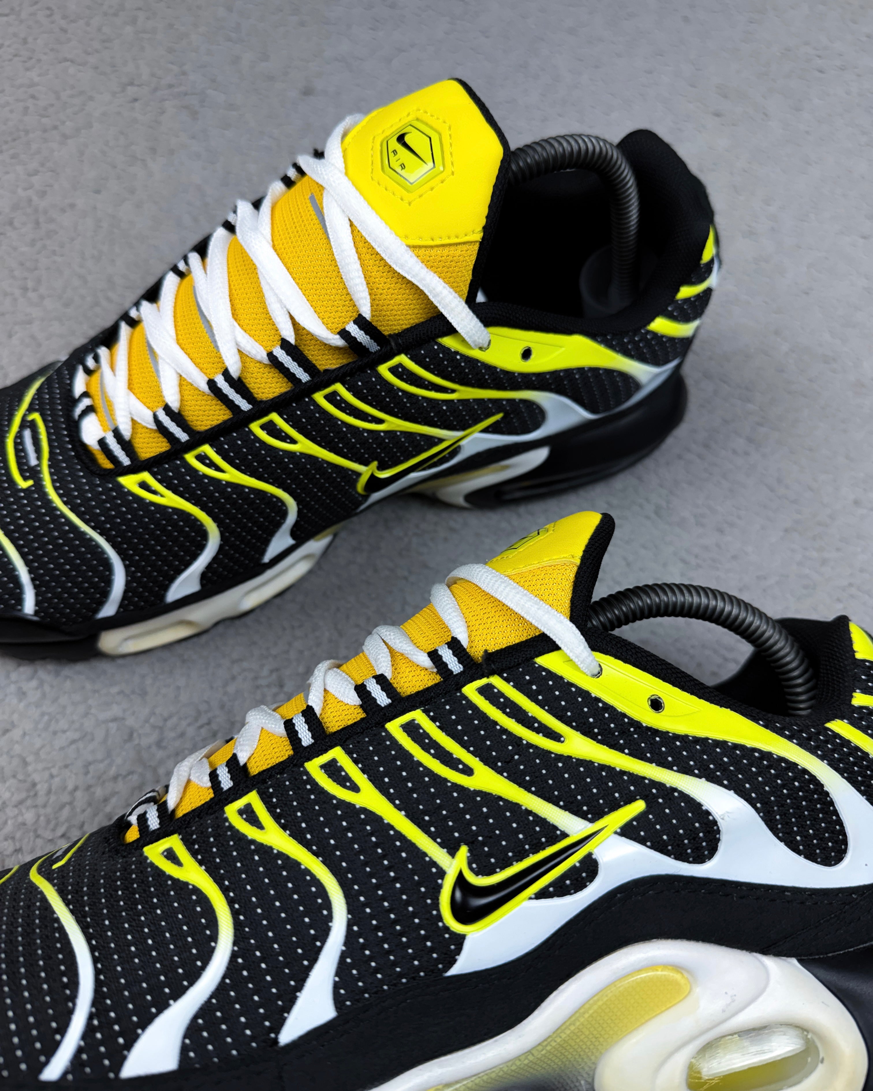 TÊNIS AIR MAX PLUS TN TOUR YELLOW