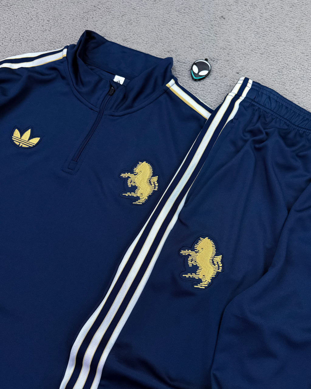 CONJUNTO DE TREINO JUVENTUS