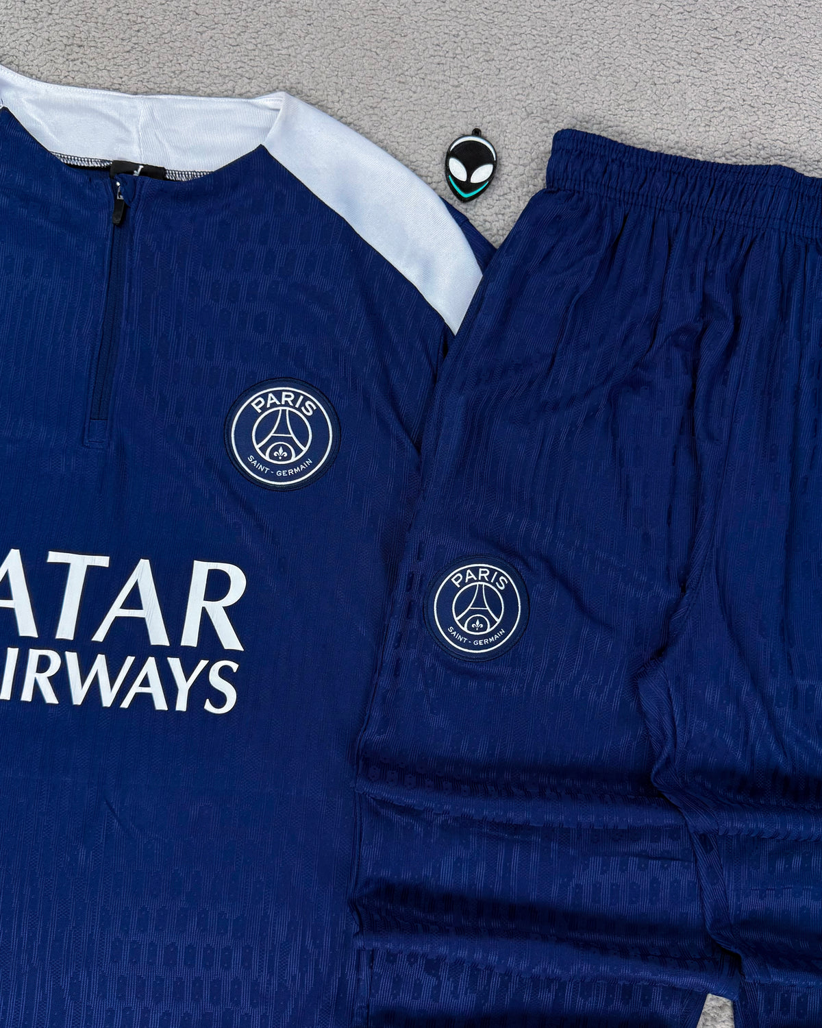 CONJUNTO DE TREINO PSG - AZUL COLLAB JORDAN